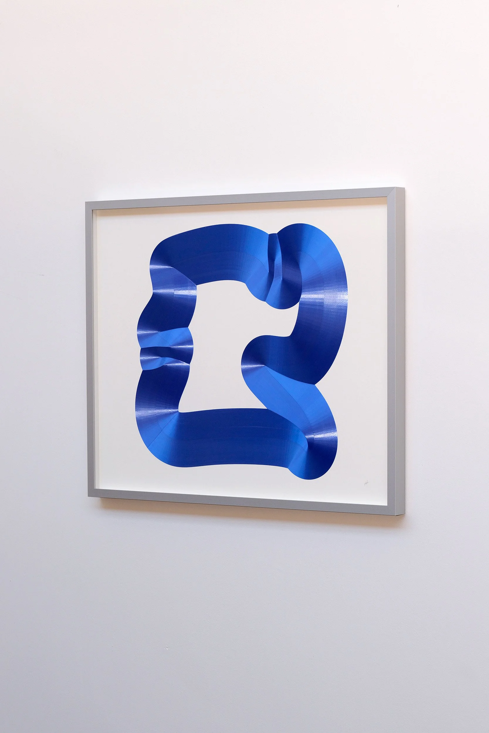 P008_Blue_IS.JPG