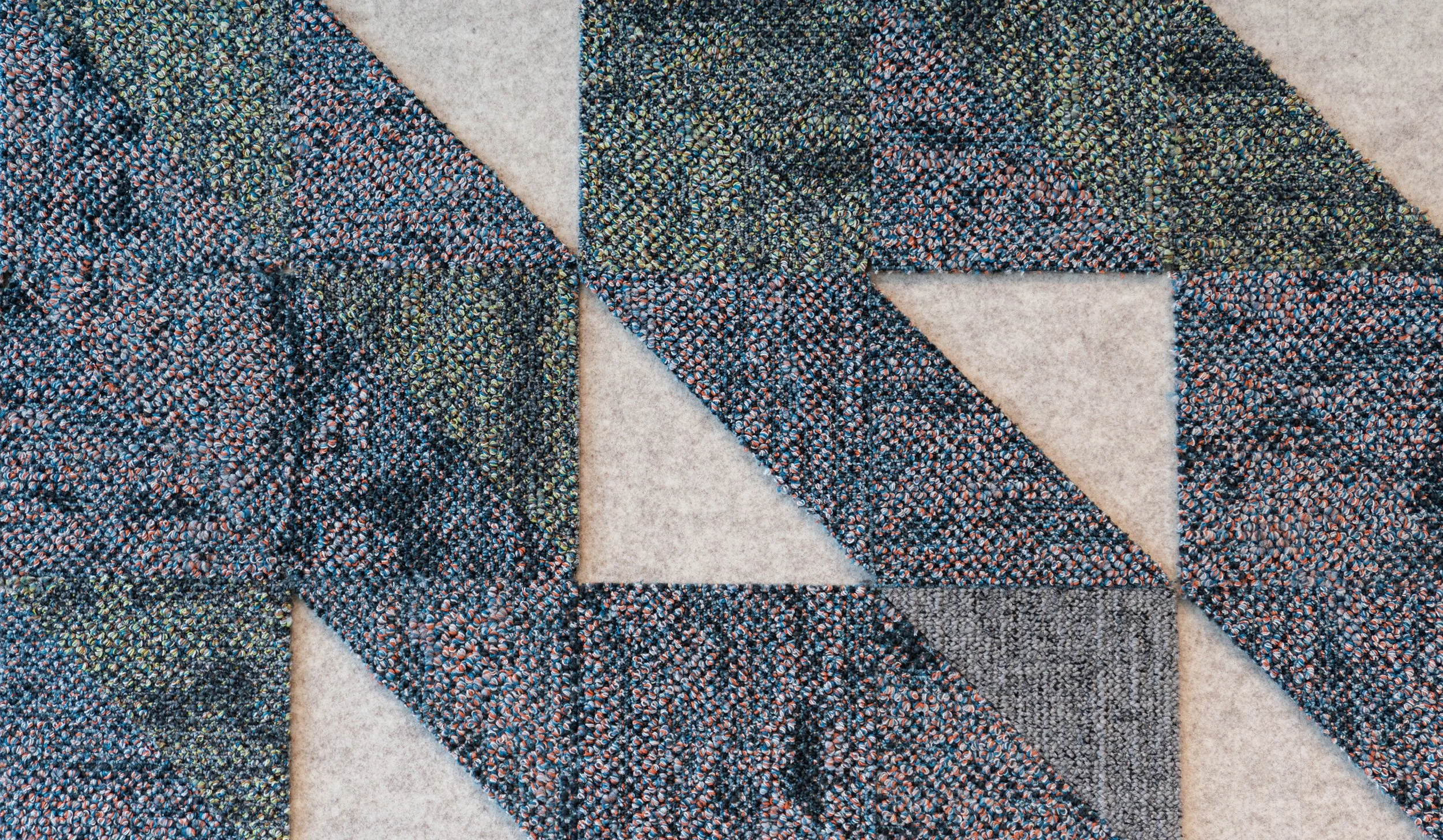 11_NN_carpetmural_02_crop.jpg