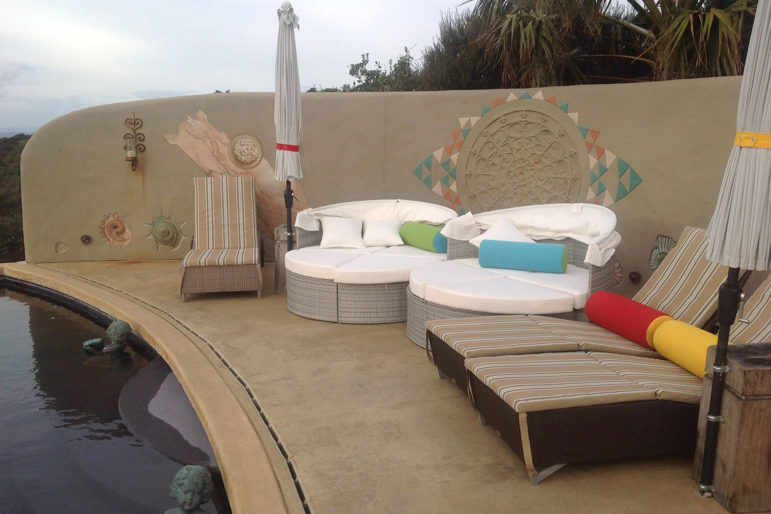01_DL_pool_12.jpg