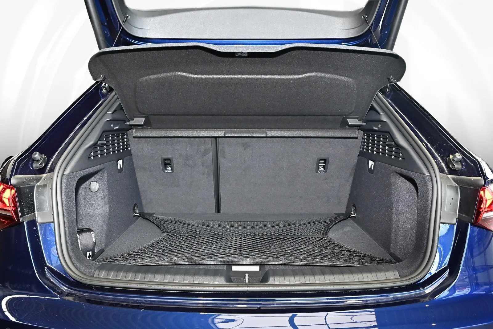 Audi S3 Sportback- bagageira