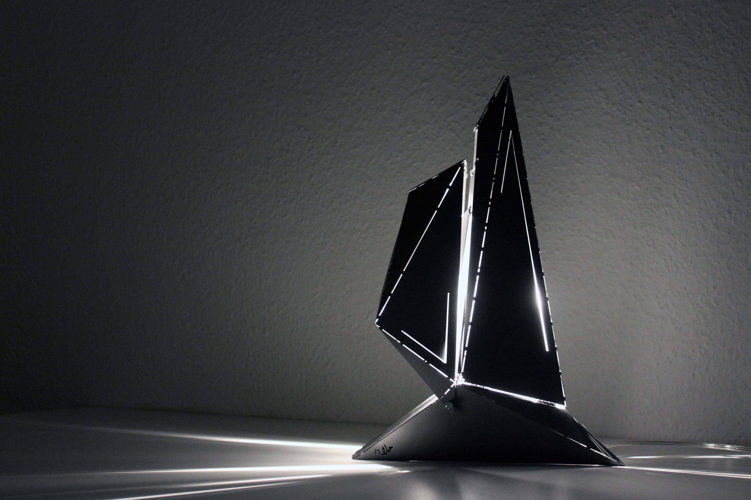 00 Entwurf Leuchte _ Hala Ghatasheh.jpg