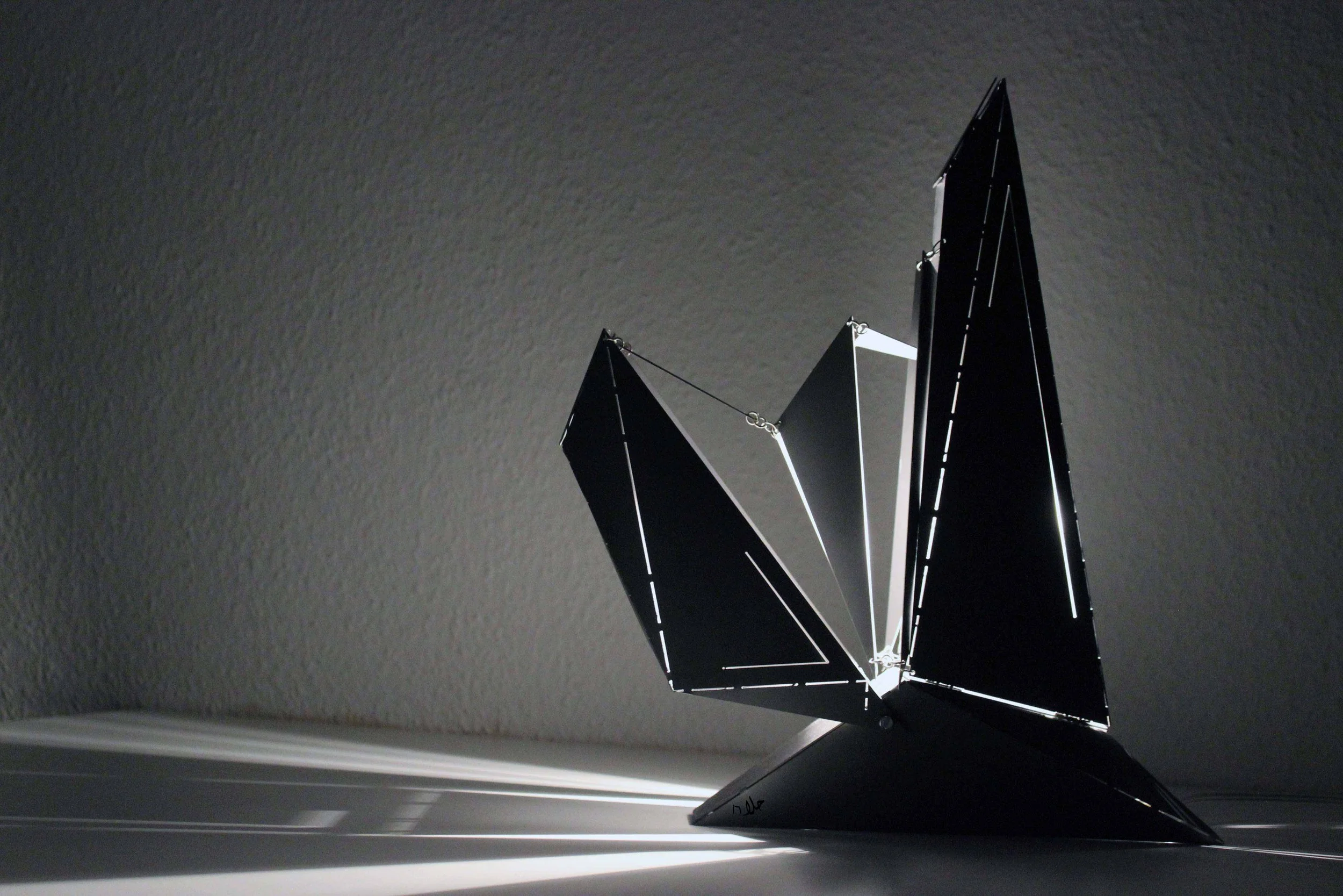 01 Entwurf Leuchte _ Hala Ghatasheh.jpg