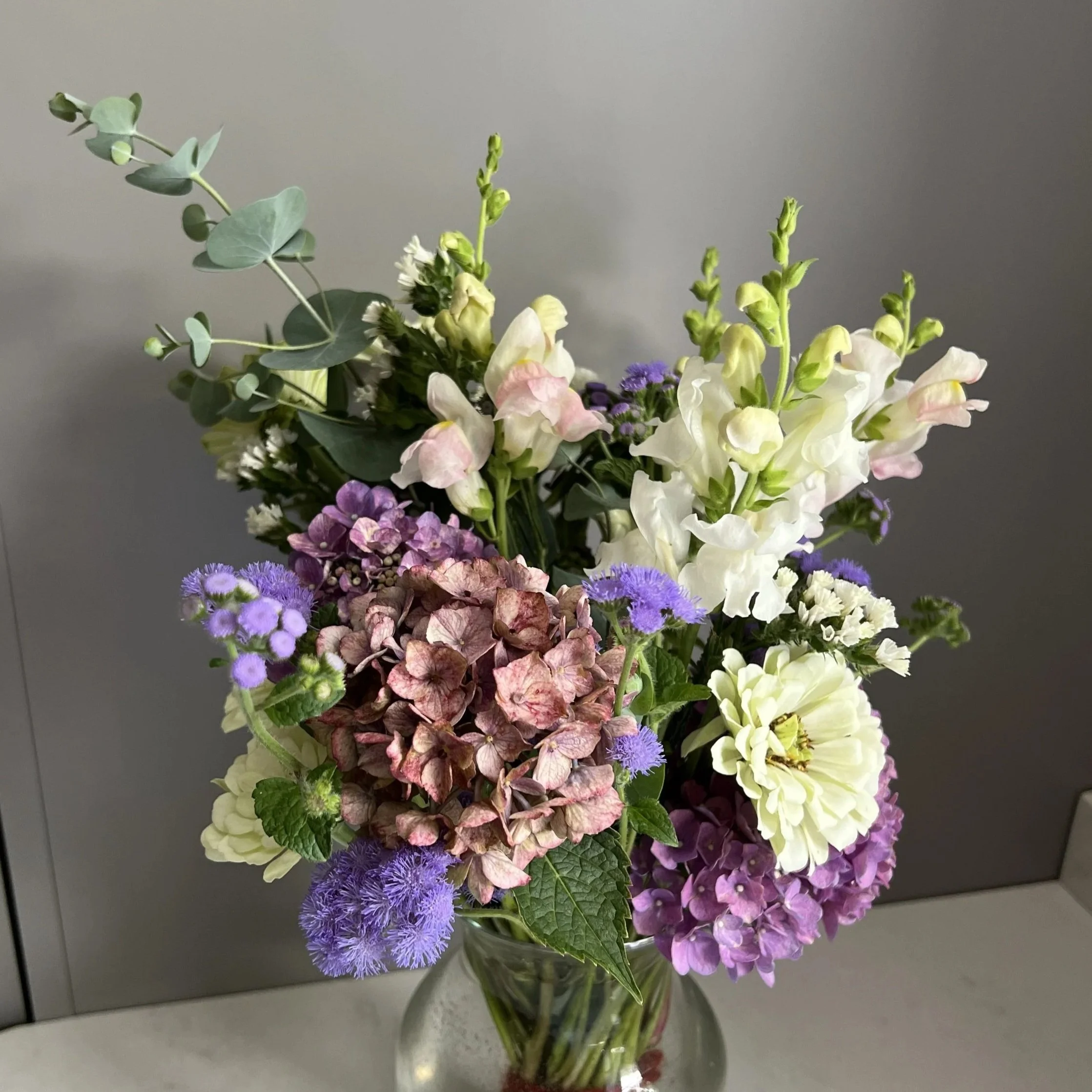 Image showing an example of the cultivated collection, a medium sized bouquet with various species.