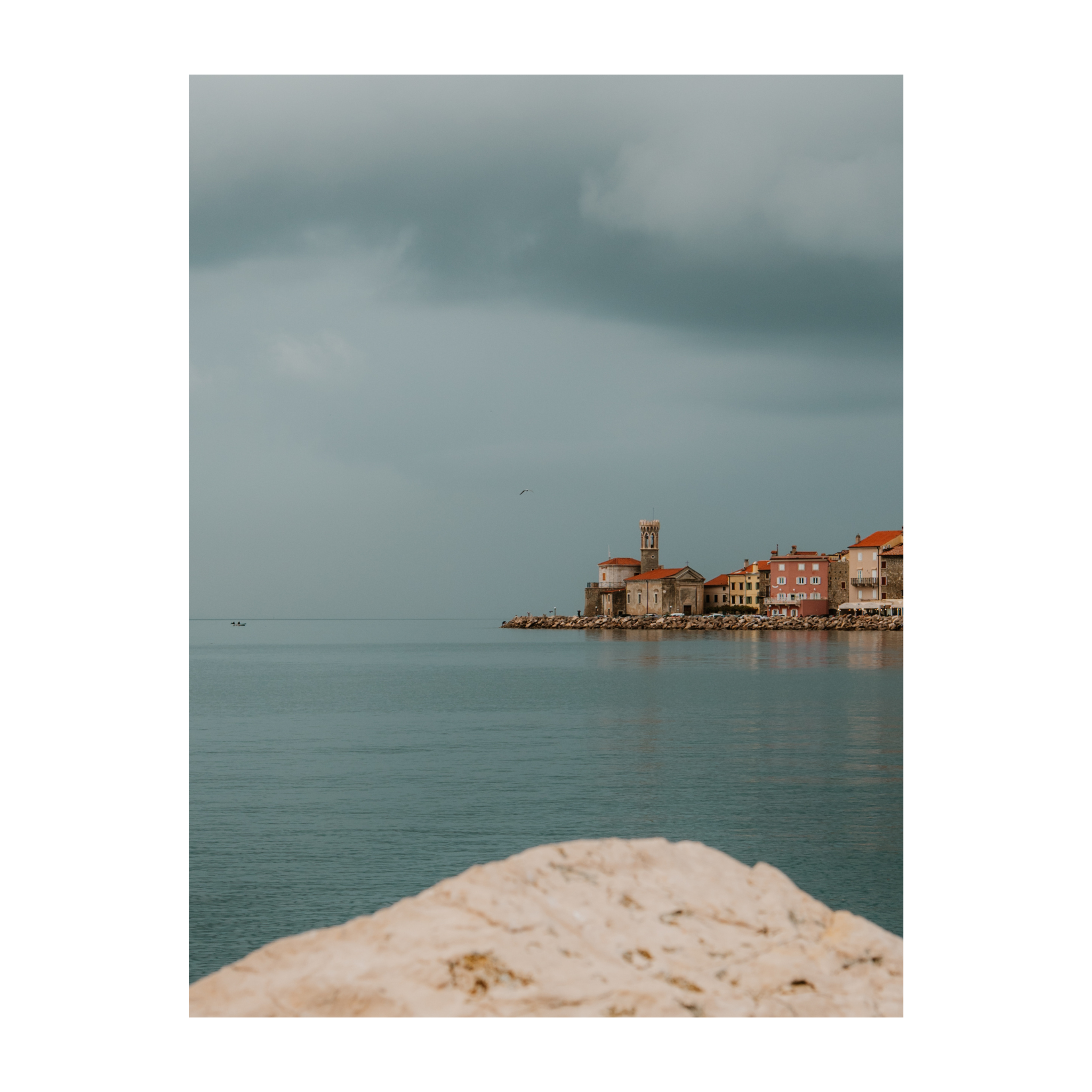 Quiet Horizon