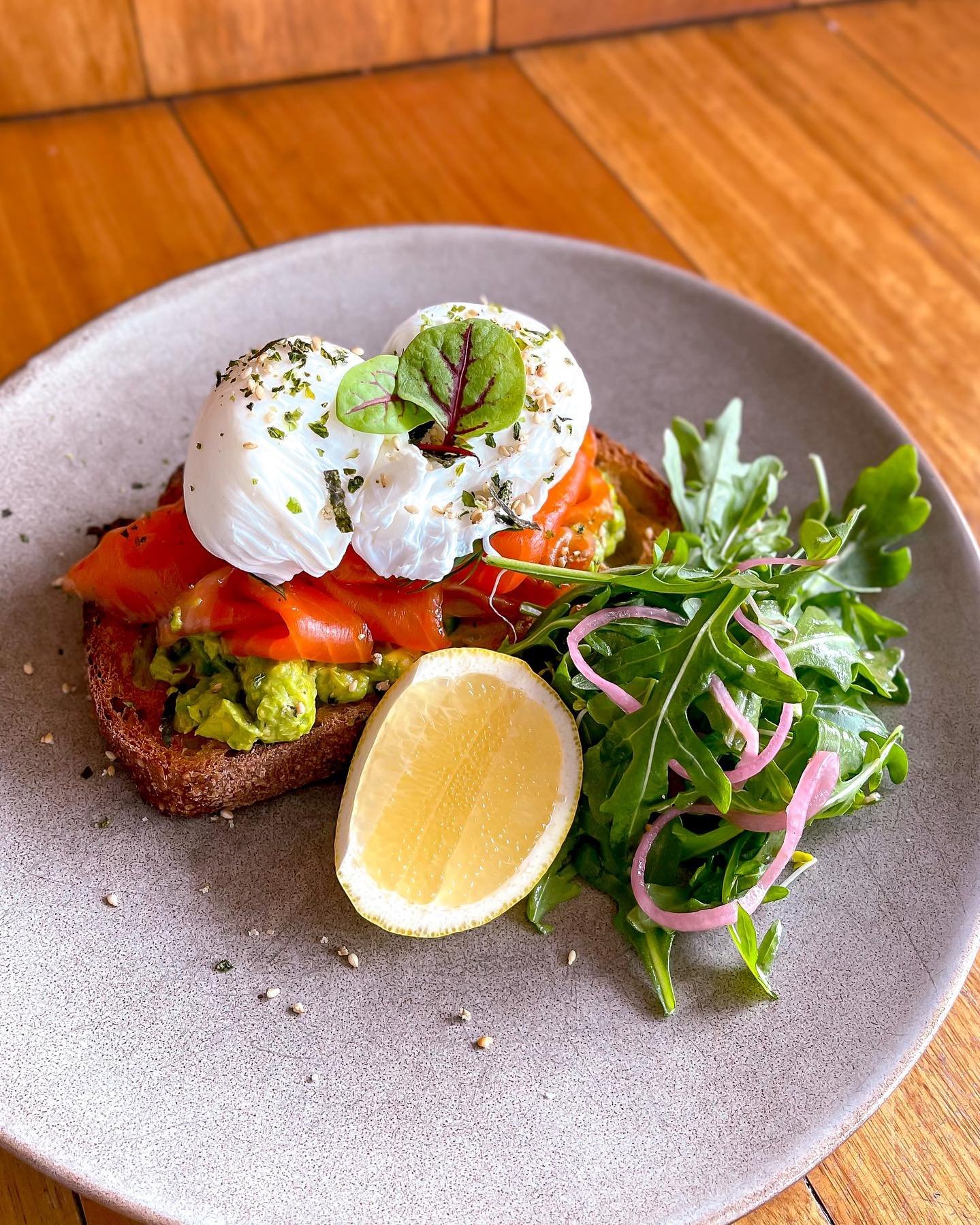 Coffee time?

Located along Macquarie Road in Springwood, dbl. Ristretto is a much-loved caf&eacute; known for its excellent coffee and relaxed local atmosphere. Popular with commuters, locals and visitors to the Blue Mountains, the caf&eacute; has b