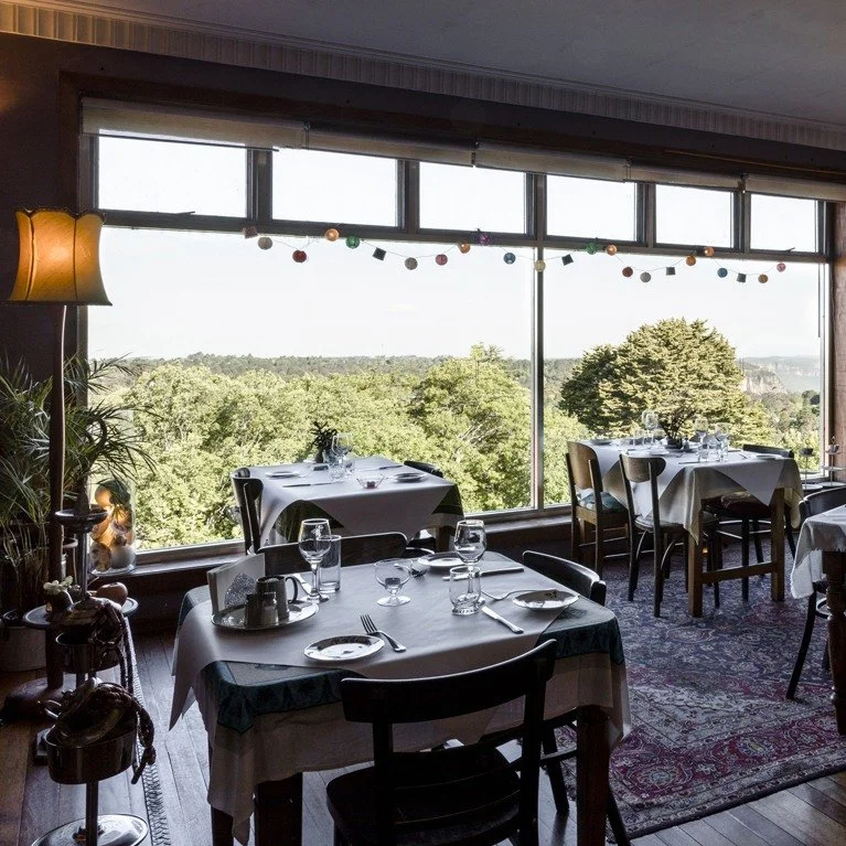 Set in the dress circle of Katoomba&rsquo;s historic Savoy Theatre, Avalon Restaurant &amp; Cocktail Bar is a local institution, serving their unique style of hospitality for the past 35 years.

Enter the foyer of the art-deco theatre and make your w