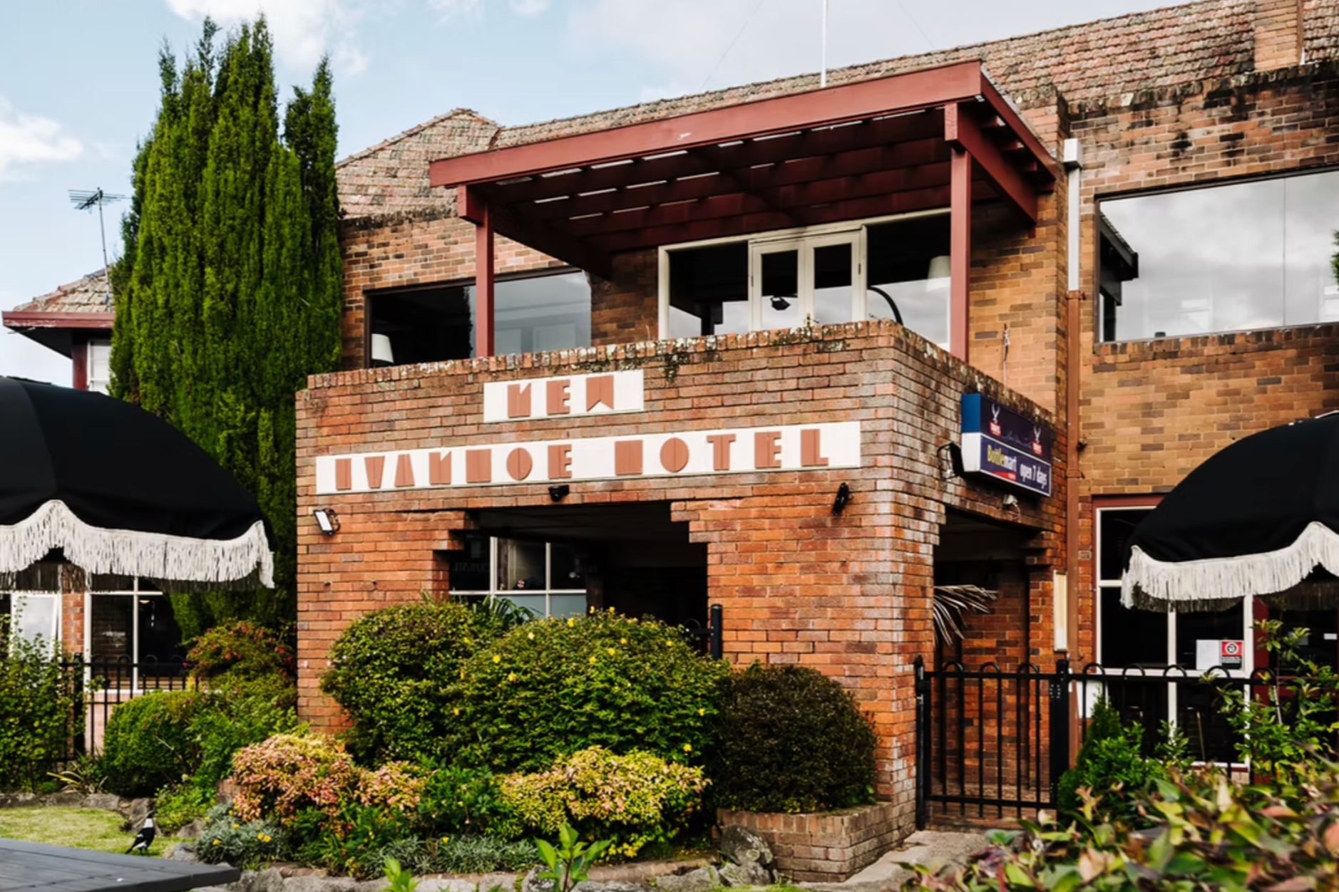 The New Ivanhoe Hotel, Blackheath