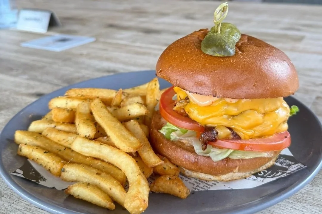 Burger at Cafe Leura