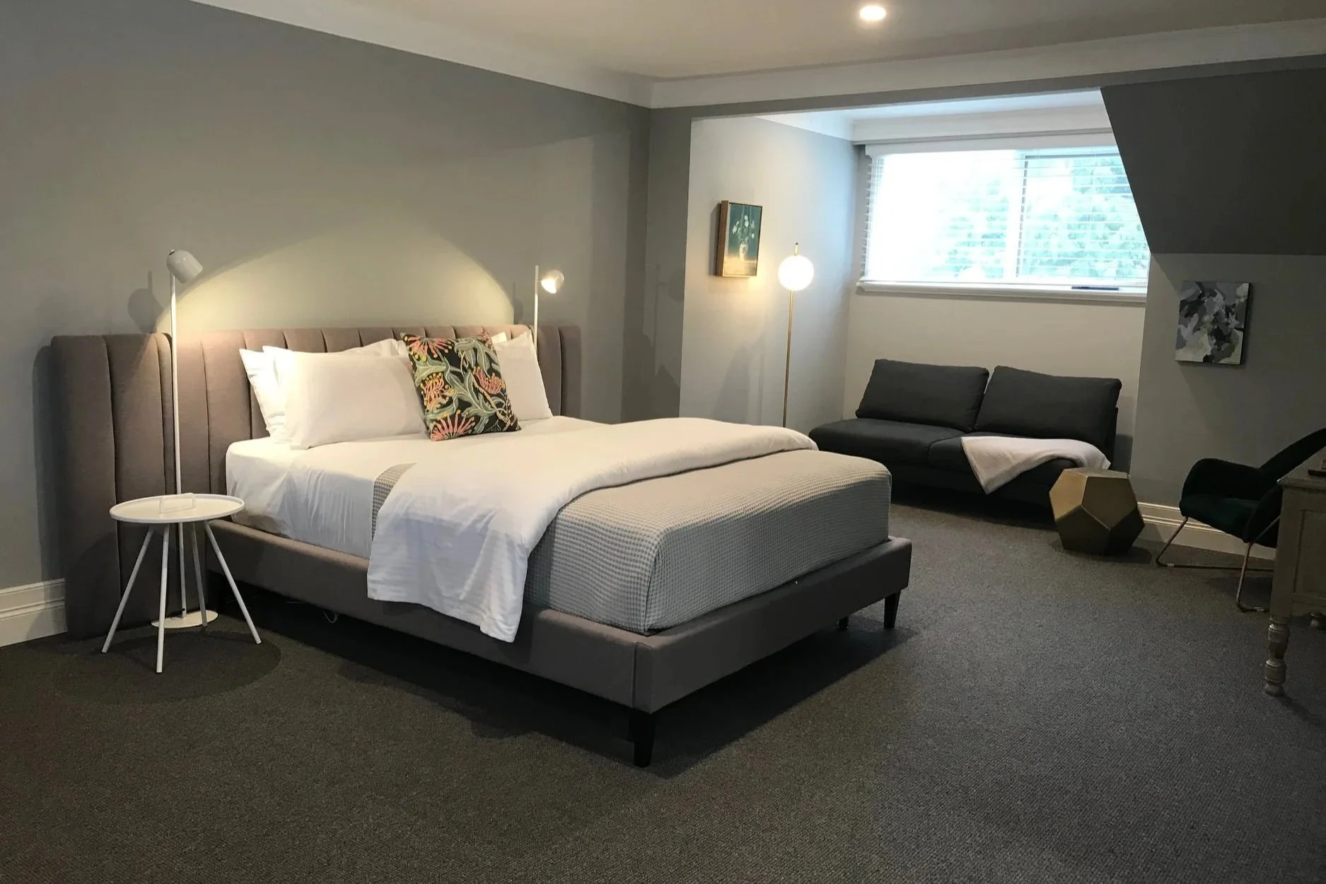 Closeburn House, Mount Victoria guest room