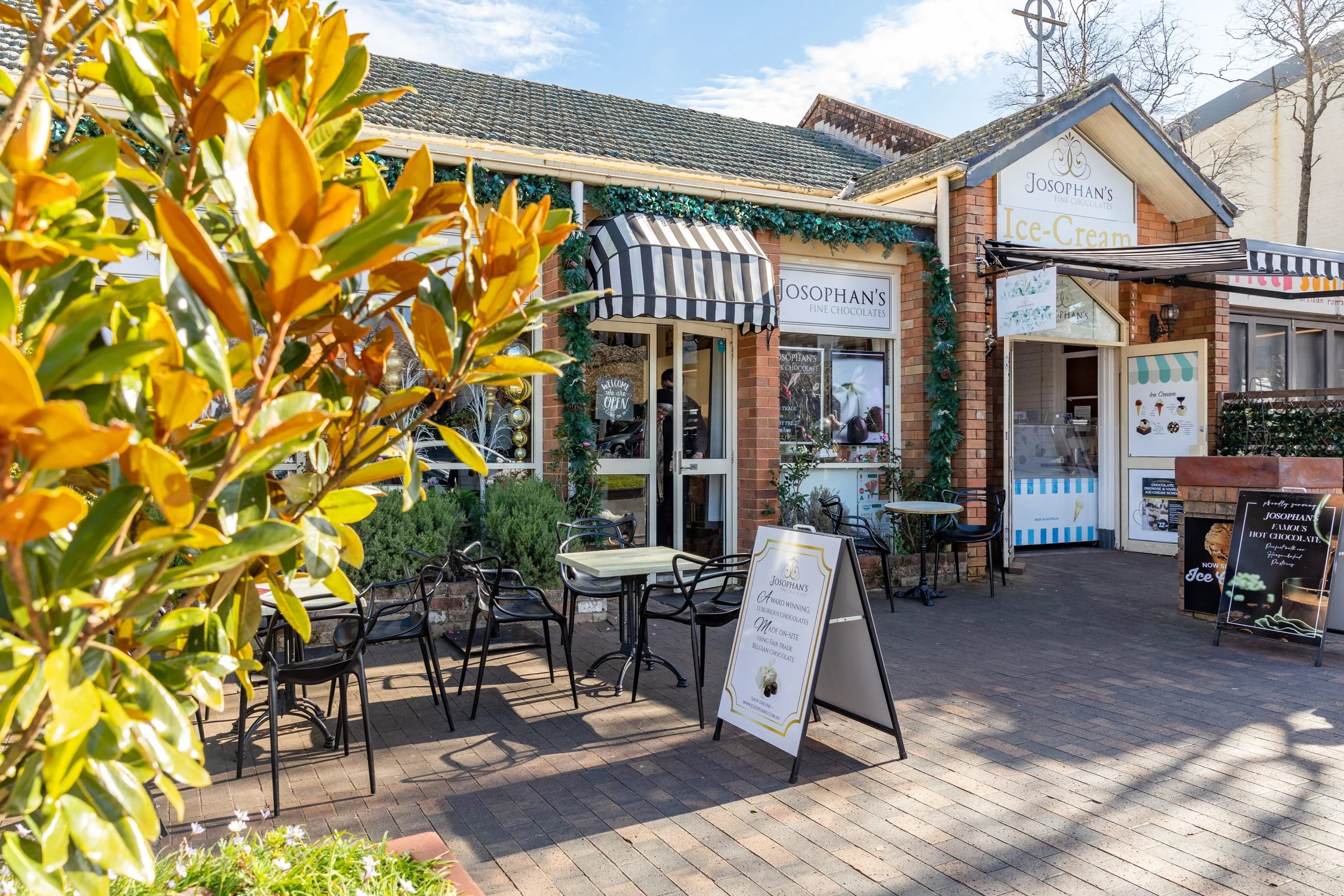 Josephan's shop exterior