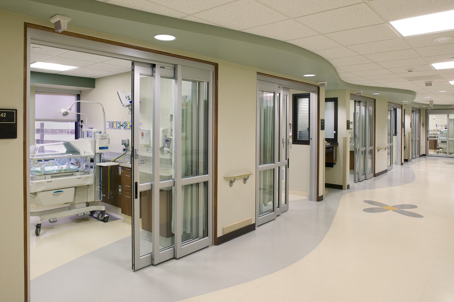 NKCH-Interior-NICU-Photo-Large.jpg