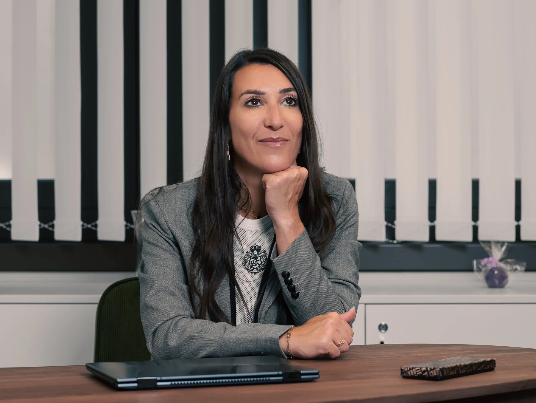 Chaque personne a une juste place - un espace où son talent se déploie et où elle se sent alignée avec ce qu'elle fait. Coaching individuel et accompagnement vers la rencontre entre le potentiel d'une personne et le besoin d'une entreprise.