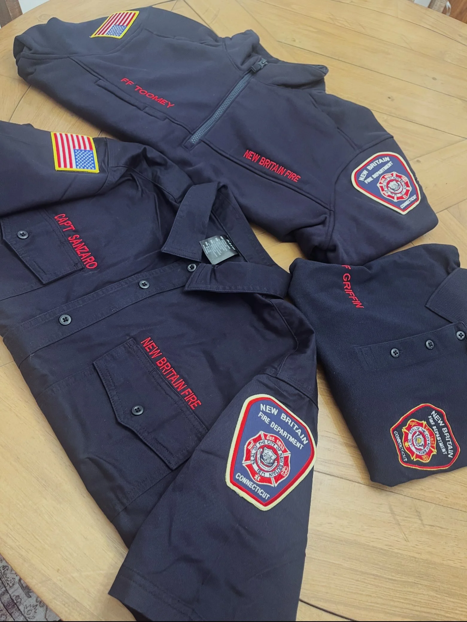 5.11 Tactical job shirts, button downs and professional polos heading to the Hardware City. 

Onsceneprint.com