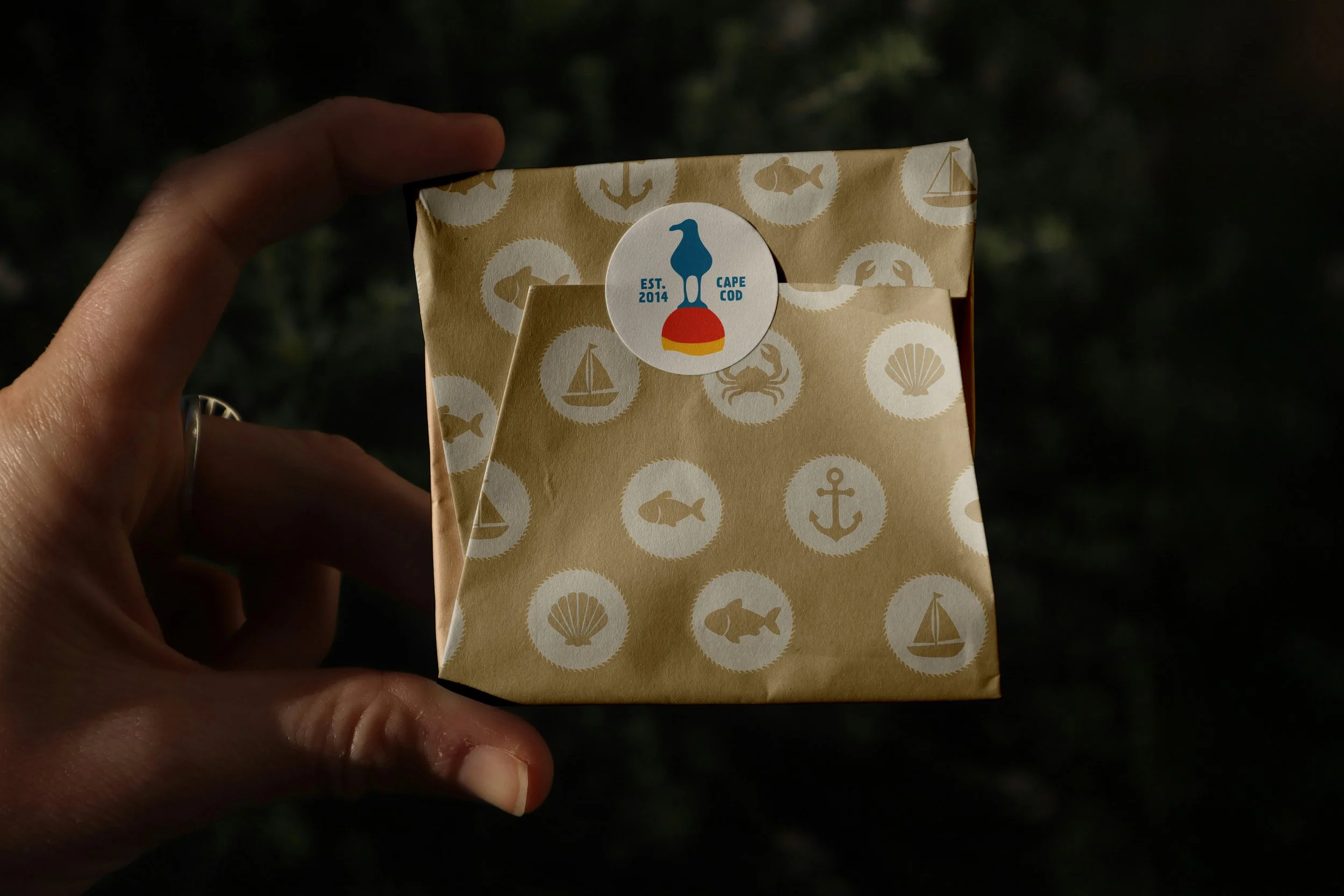 2Free Wrapping Paper Package Mockup.jpg