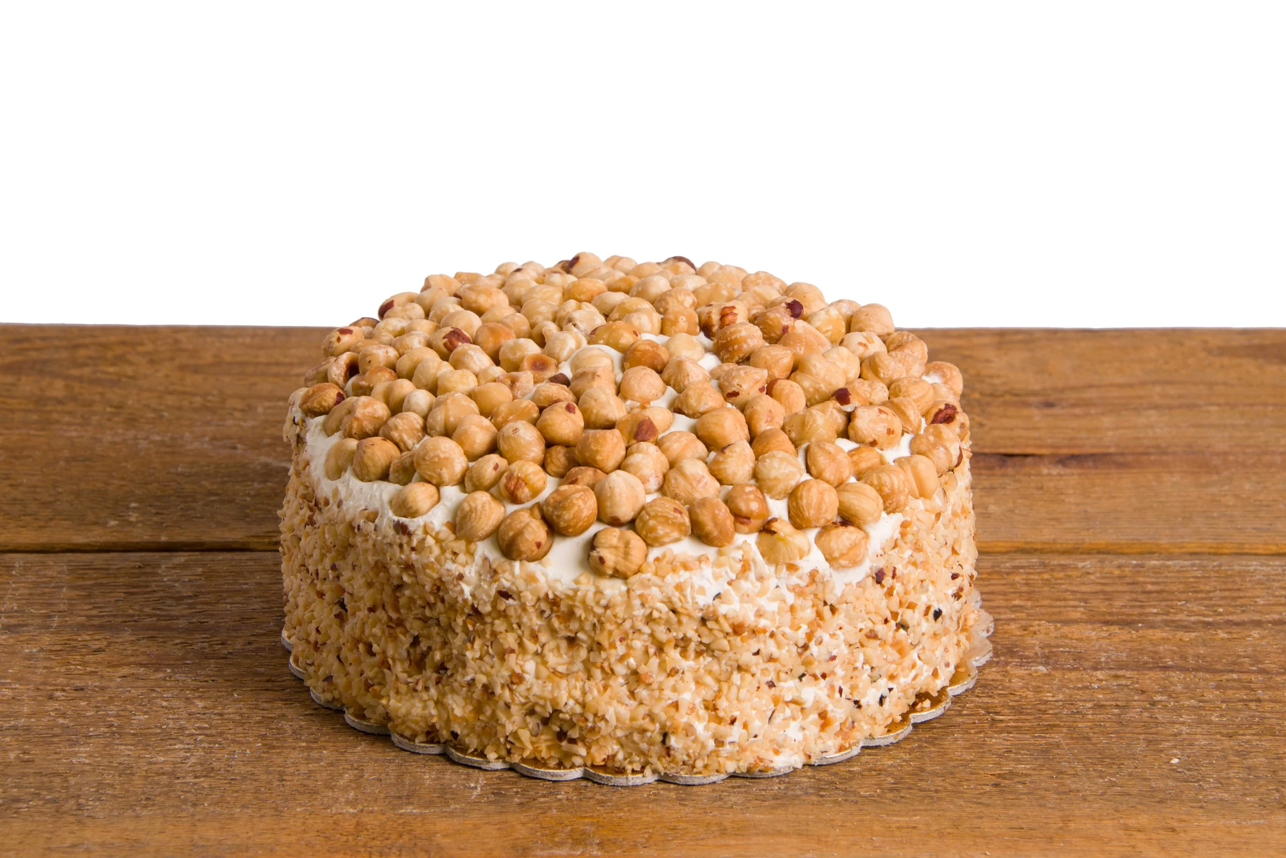  A round cake made of gorgonzola, mascarpone and hazelnuts  
