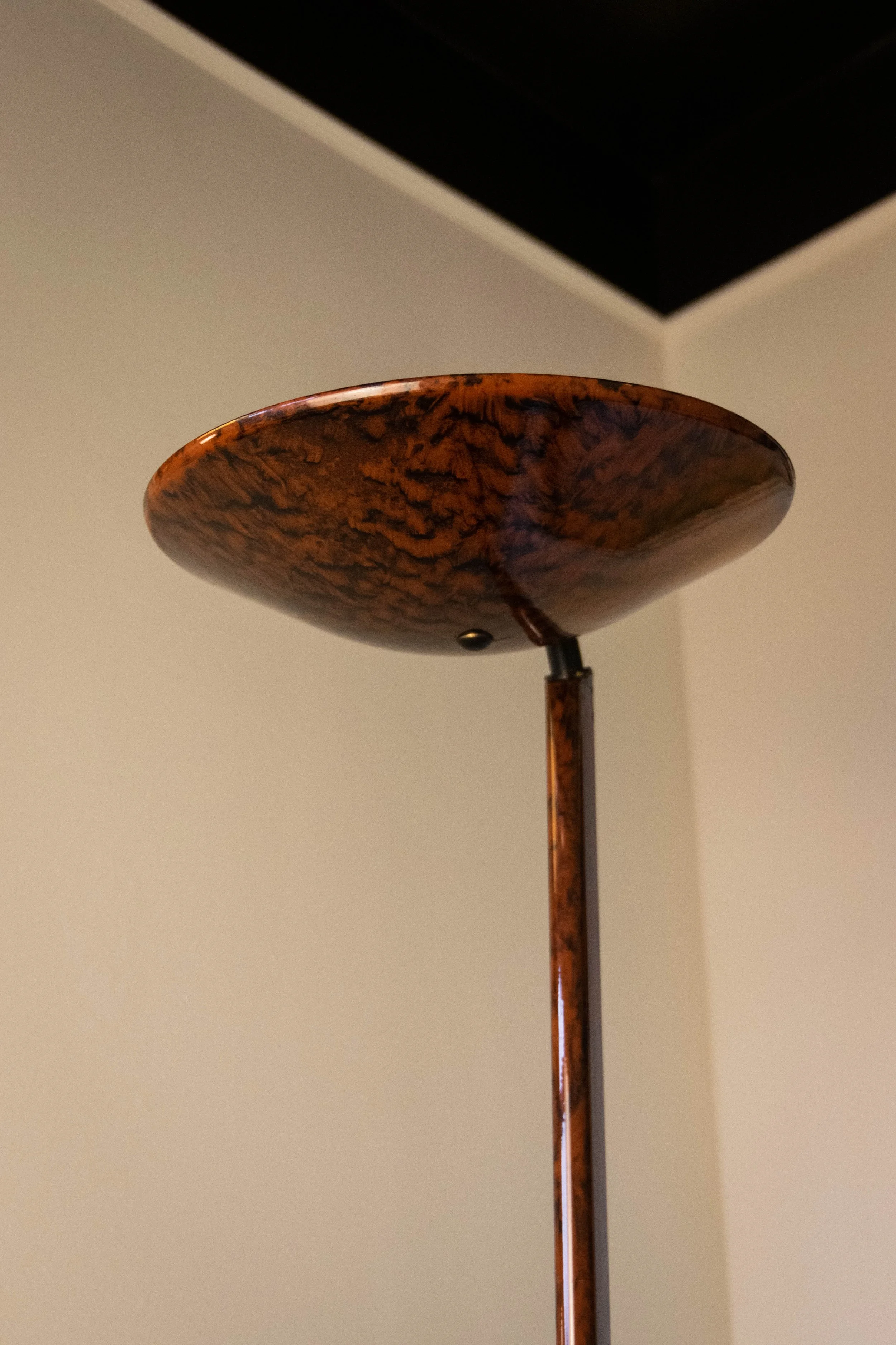 Warm textured floor lamp in Reflections Office