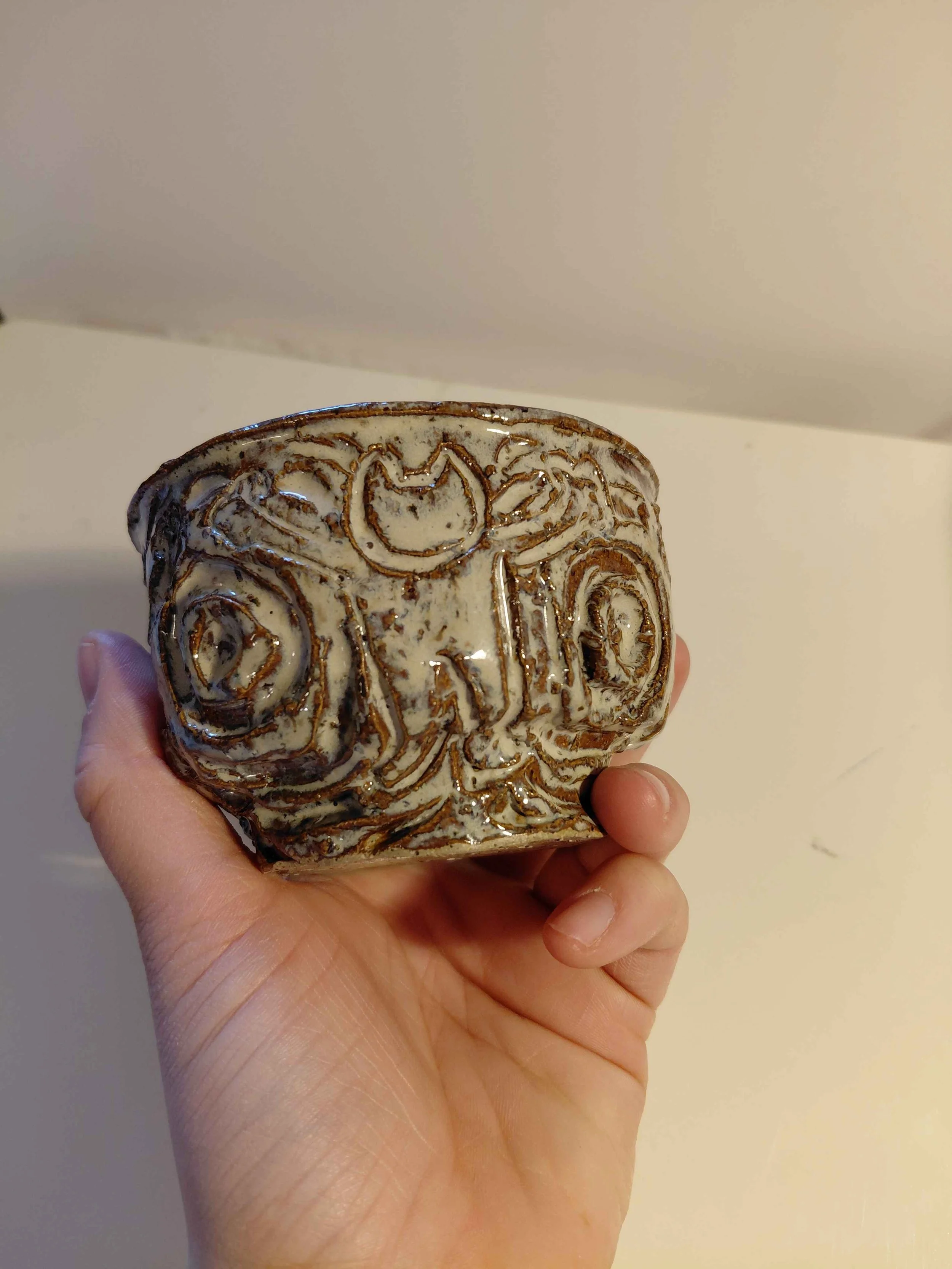 Sun celebration sauce bowl