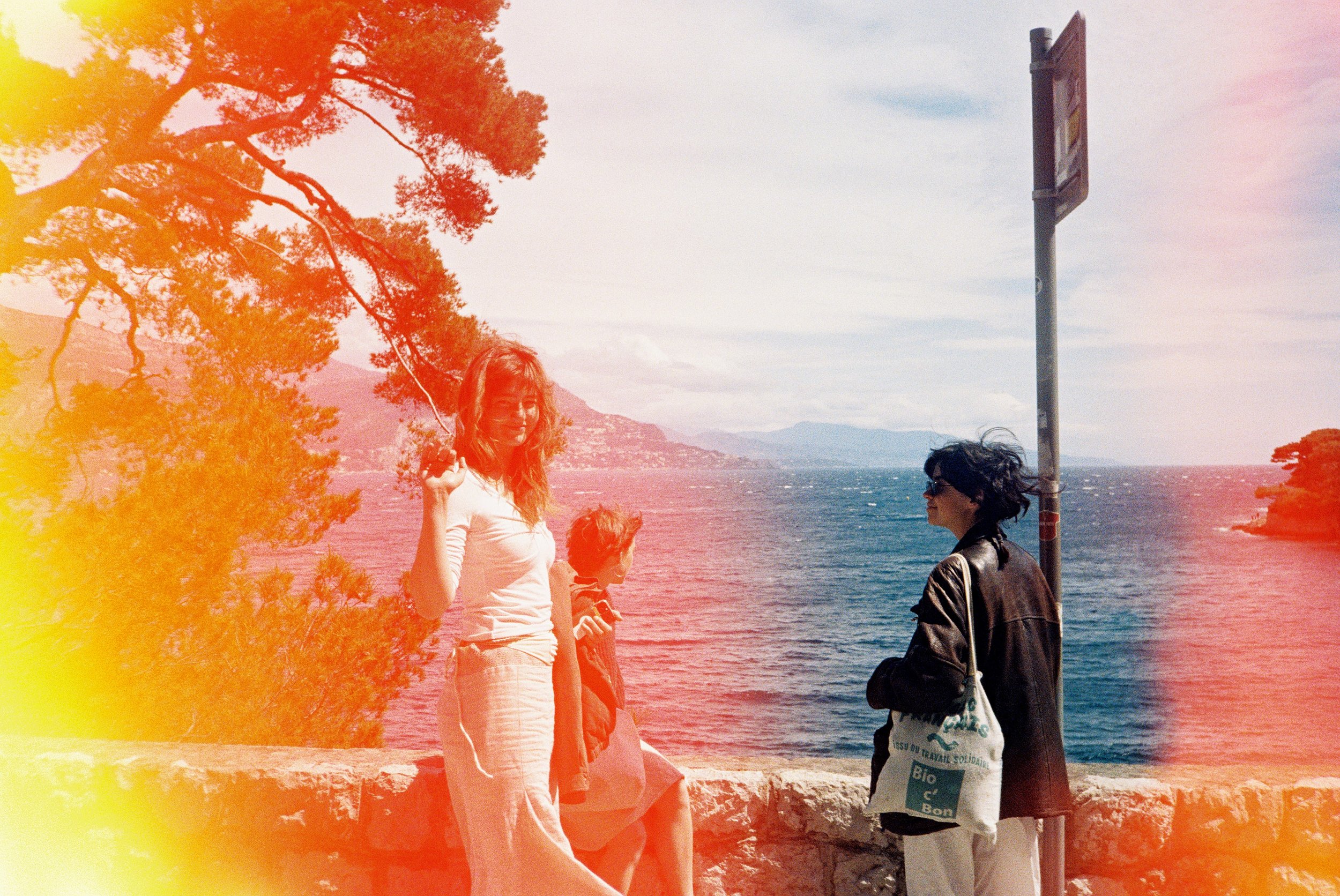 2_Zonis_Chloe_Light Leaks_ 2024_ Film_3637x2433.jpeg