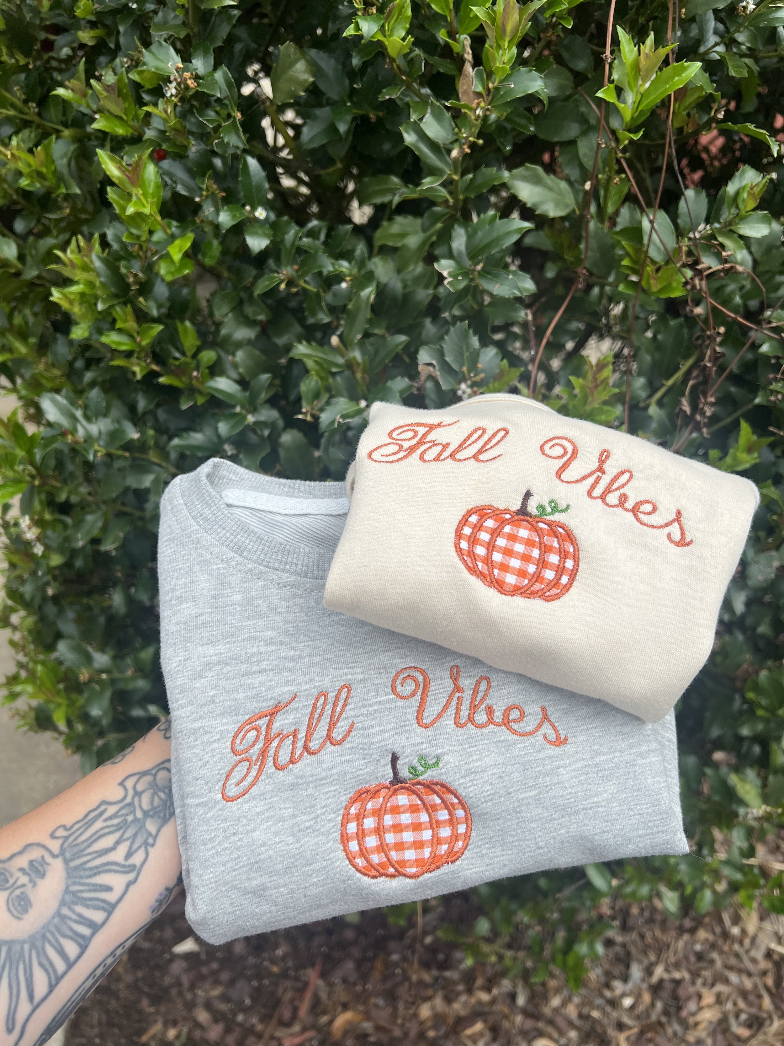Fall Vibes crew neck (Adult)