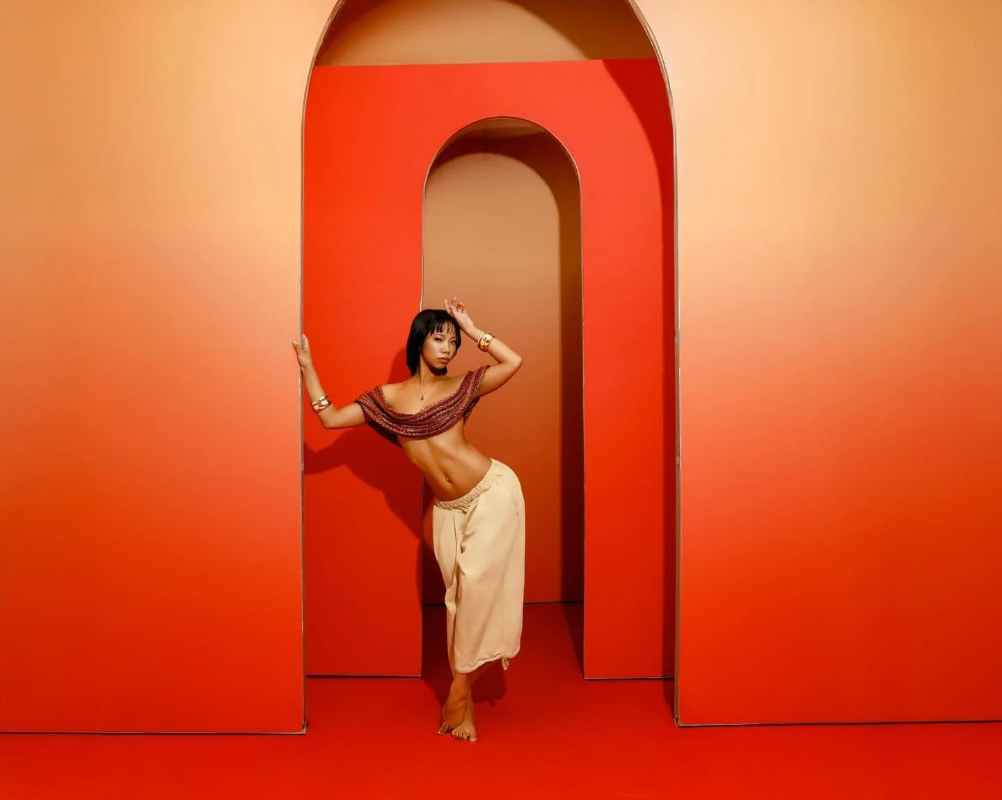 Join Esther Kay @btshutter  on April 10th and learn how to  Create Luxury Set Designs Clients Can&rsquo;t Ignore

New Sunset Collection by @babydreambackdrops In Collaboration With @estherkayphotography 

Favorite Gear
Camera @canonusa 
Set @babydrea