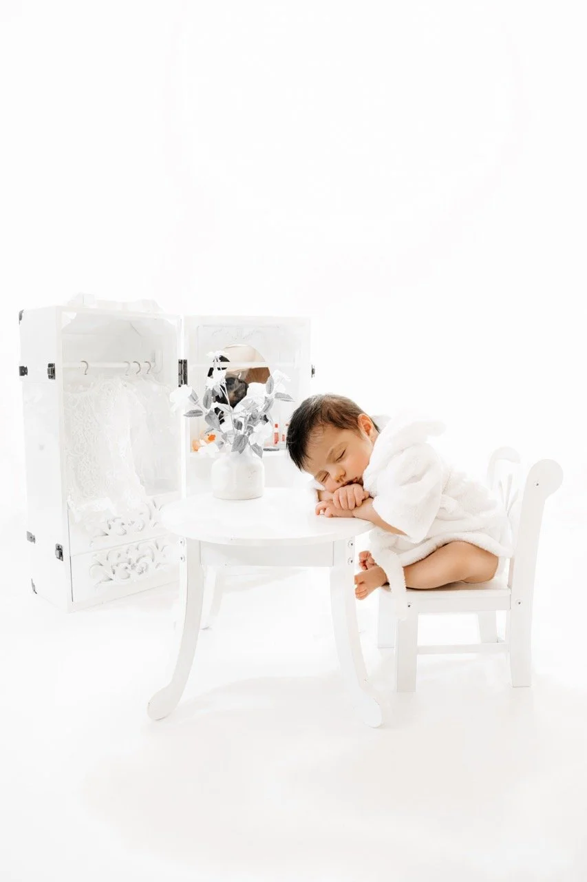 Newborn Photography by Esther Kay_36.jpeg