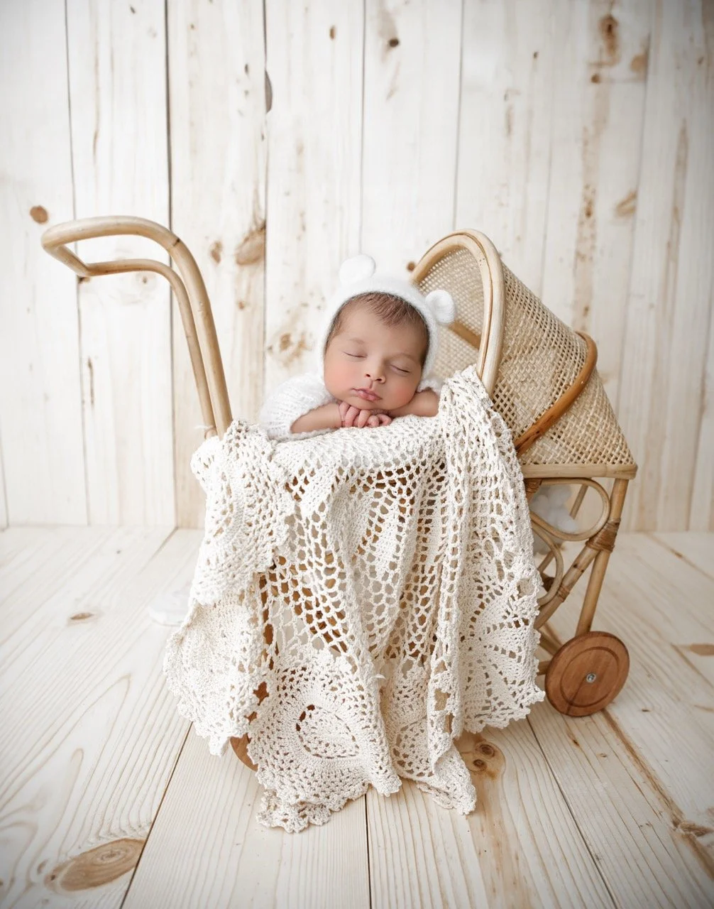 Newborn Photography by Esther Kay_21.jpeg