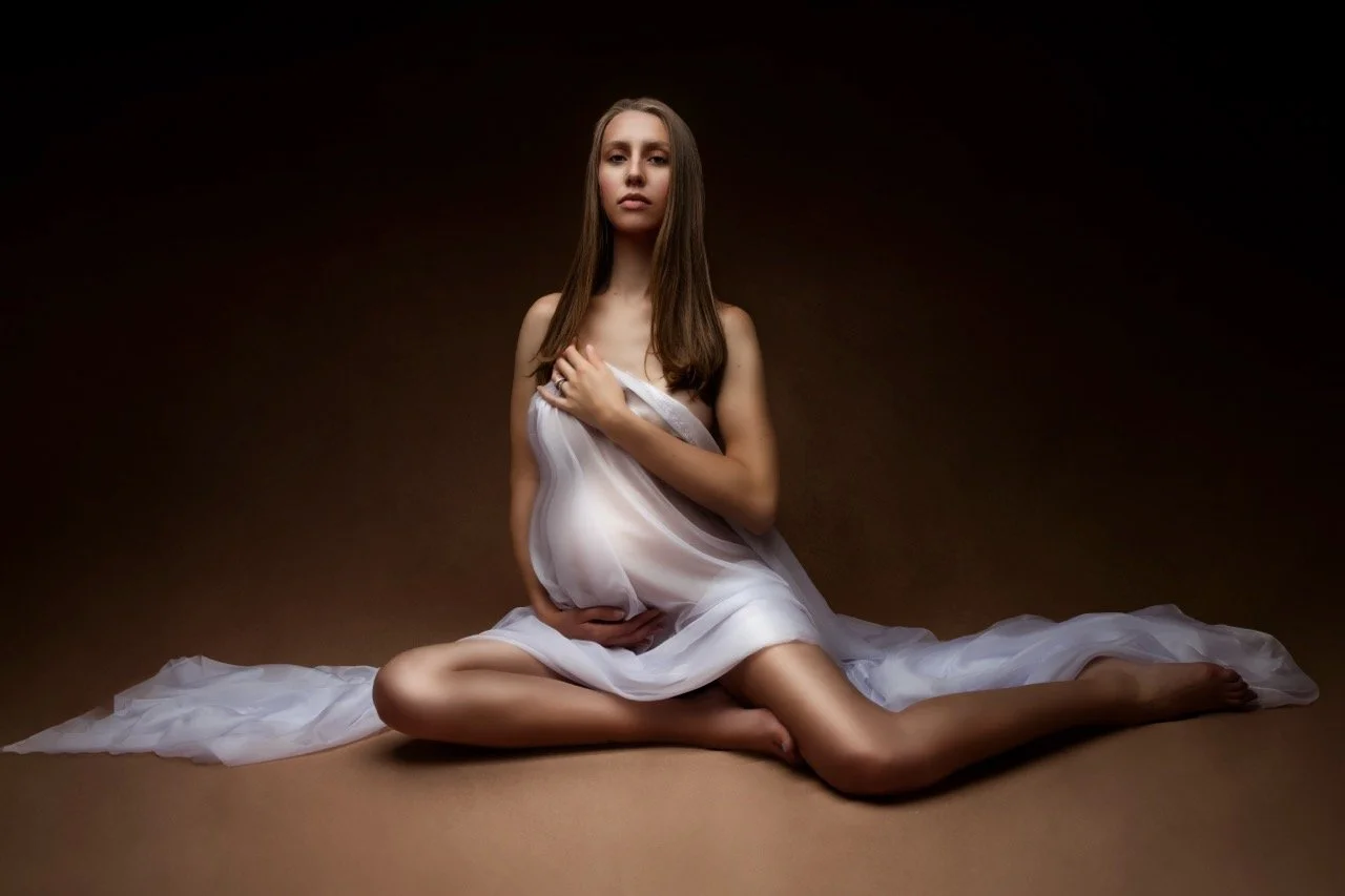 Maternity Photography by Esther Kay_219.jpeg