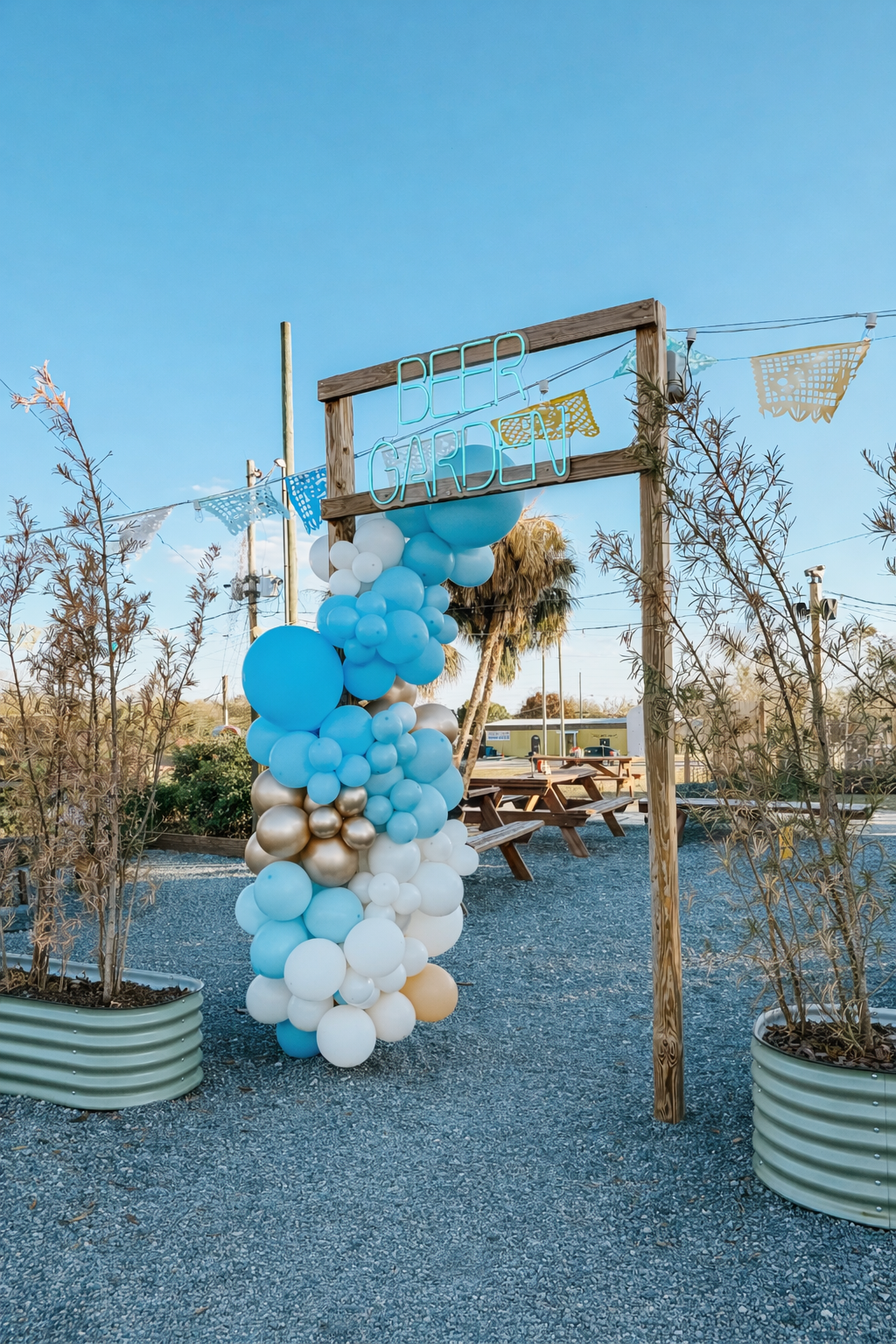 outdoor event space balloon design in lake wales, florida