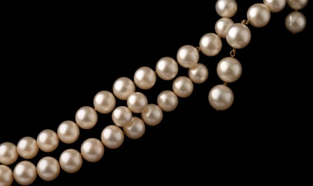 The Pearl-String Method