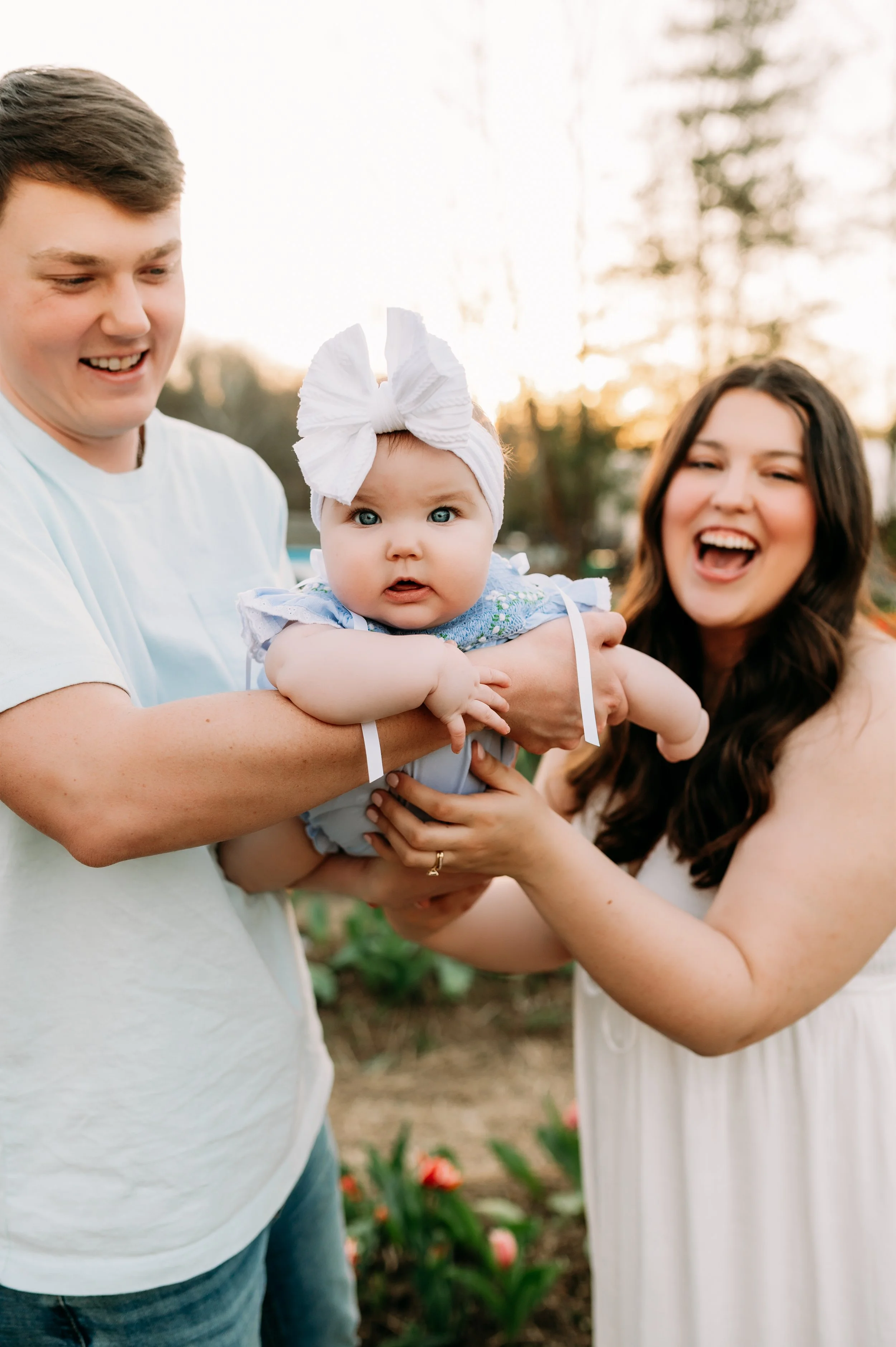 golden hour photo session in a Nashville, TN flower field