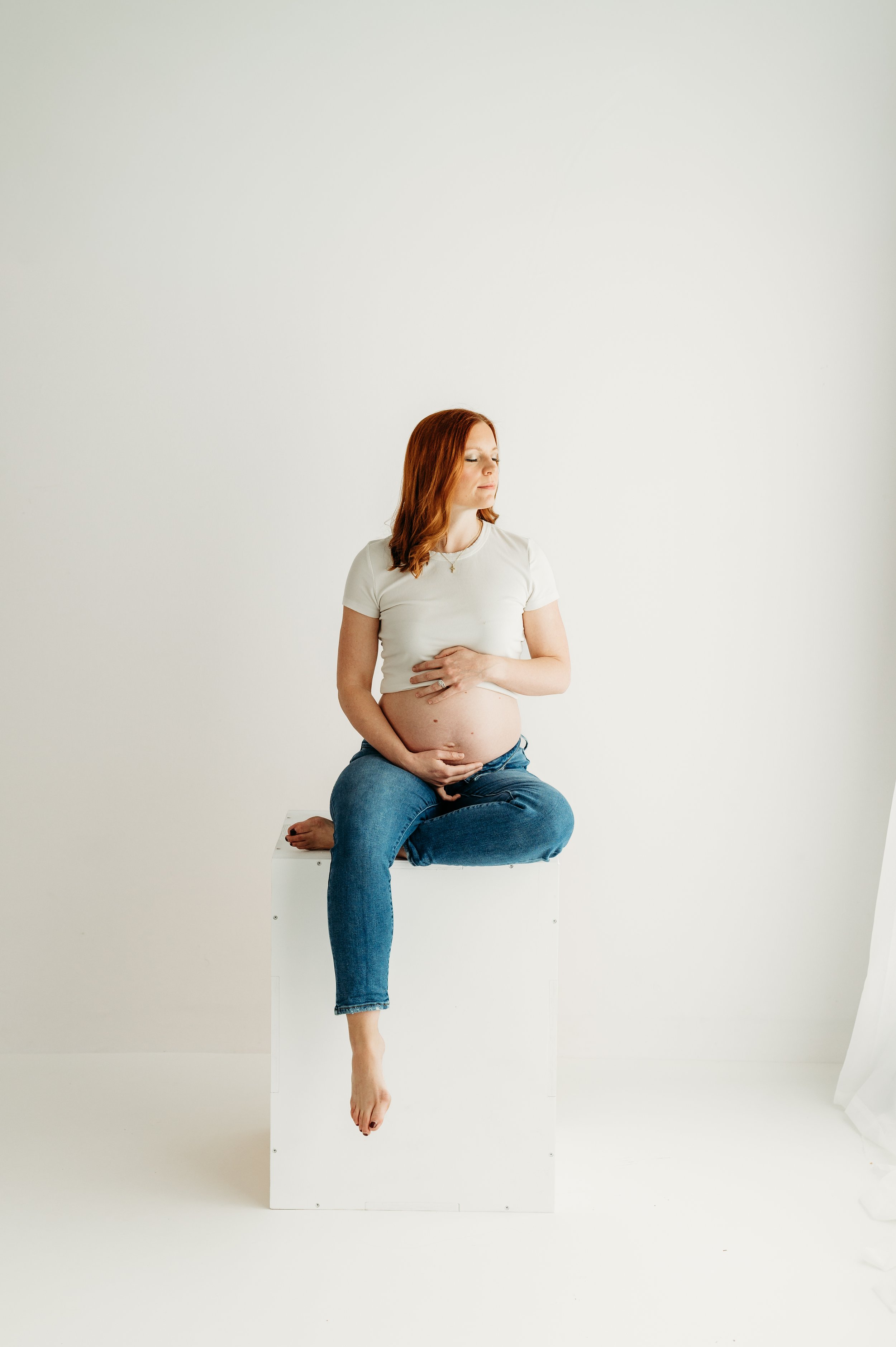 timeless white studio session for a Clarksville, TN mother