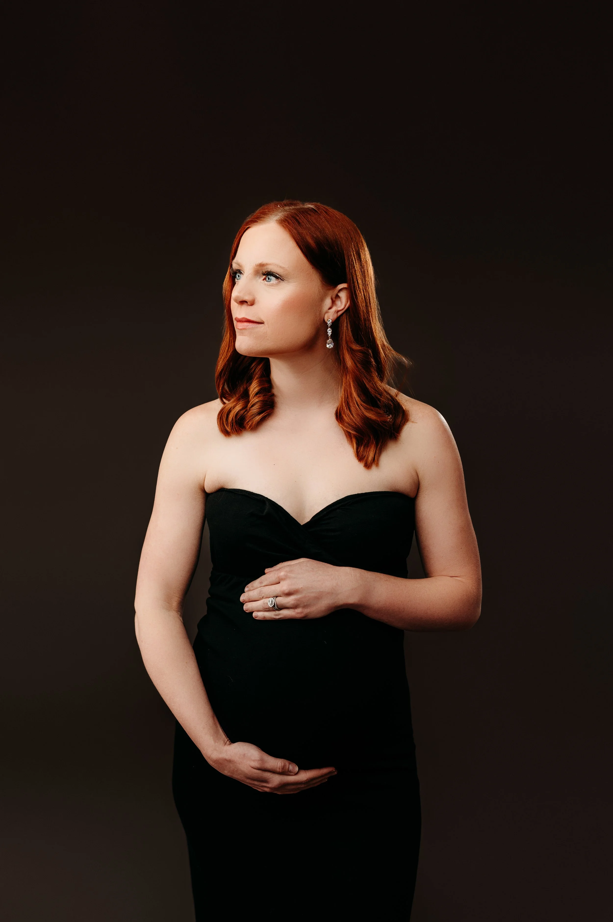 elegant maternity session for a Clarksville, TN mother