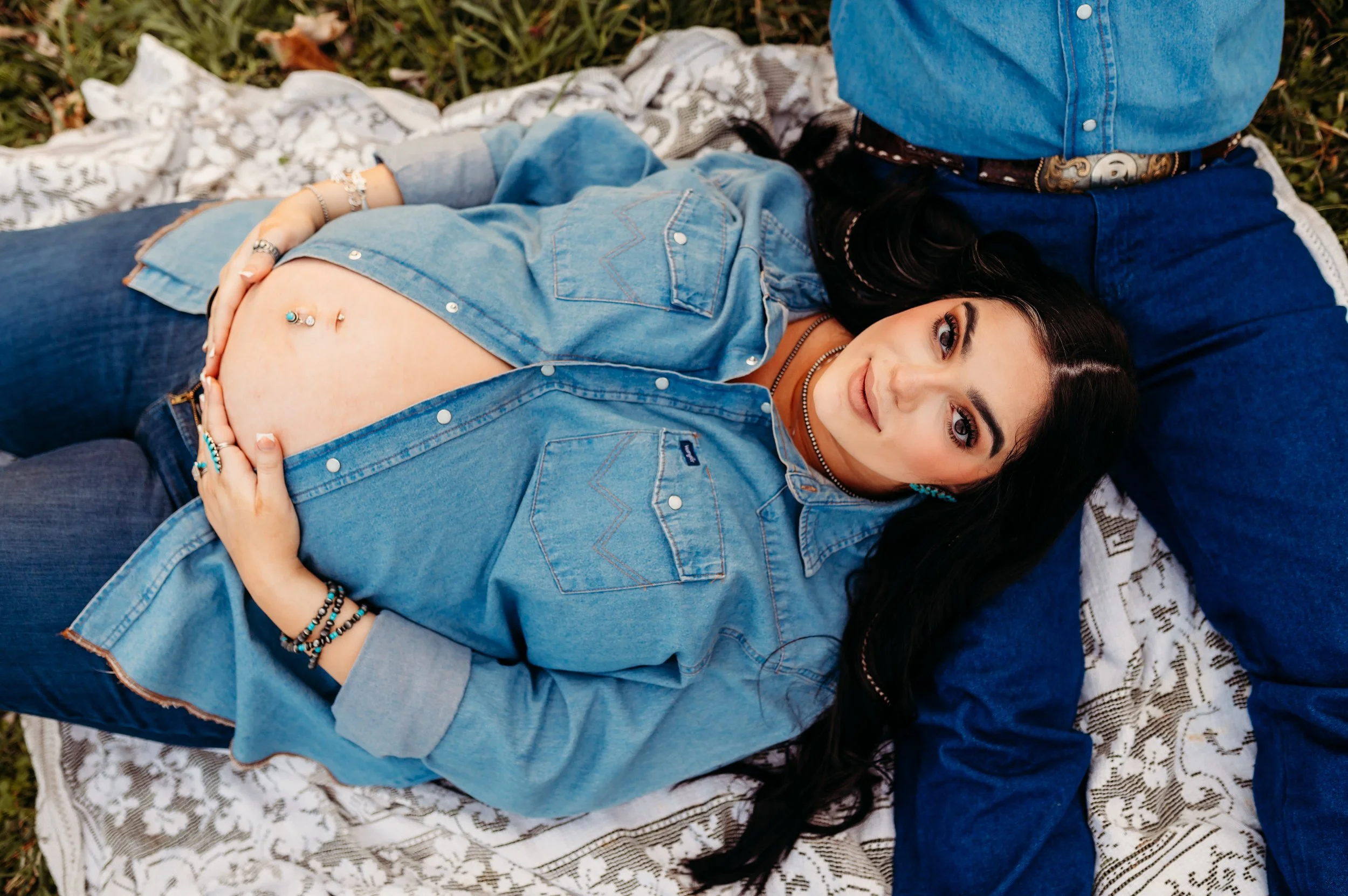 Sunset maternity session for a Pleasant View, TN mother