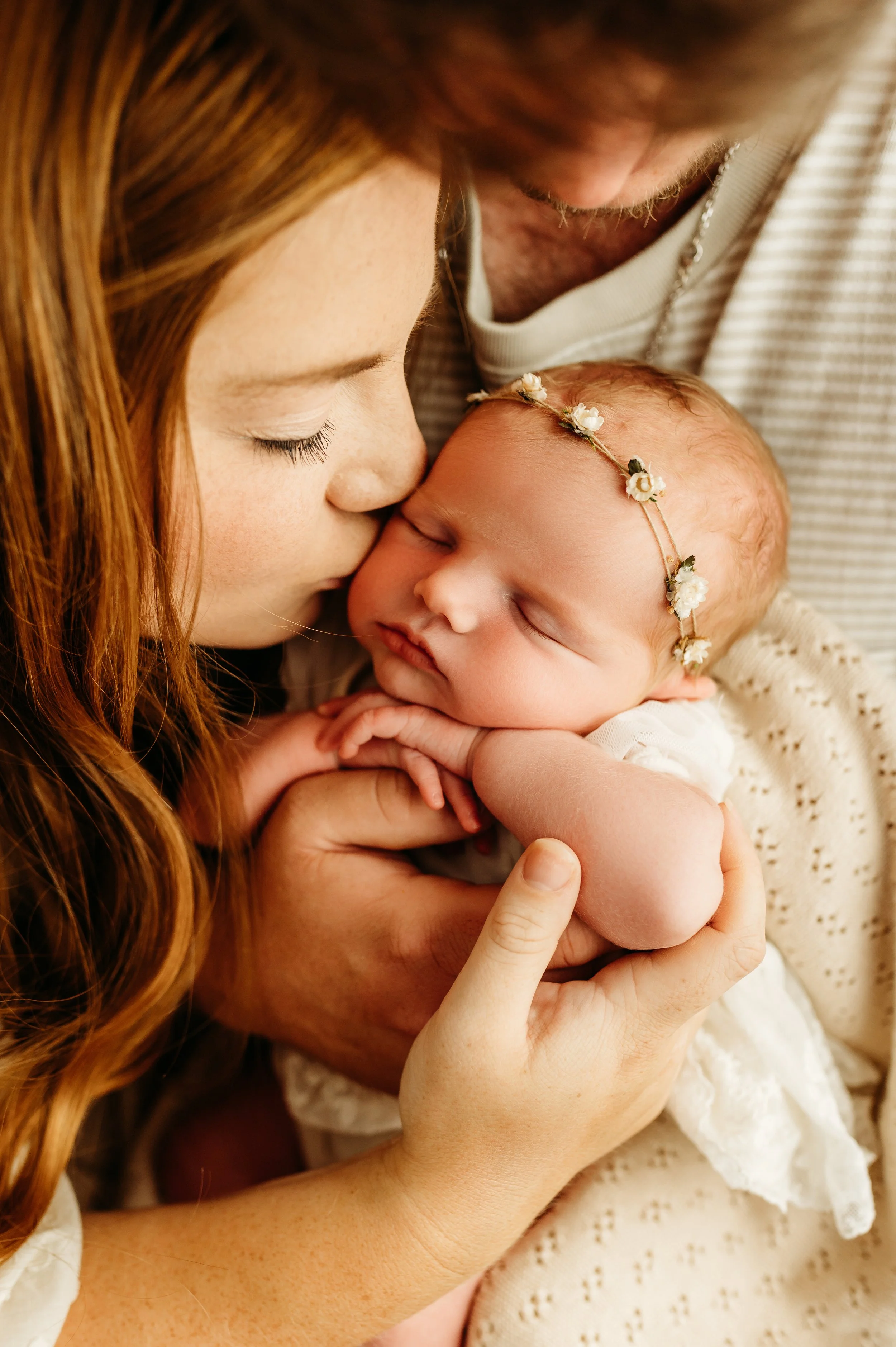 nashville, tn parents with their newborn baby girl