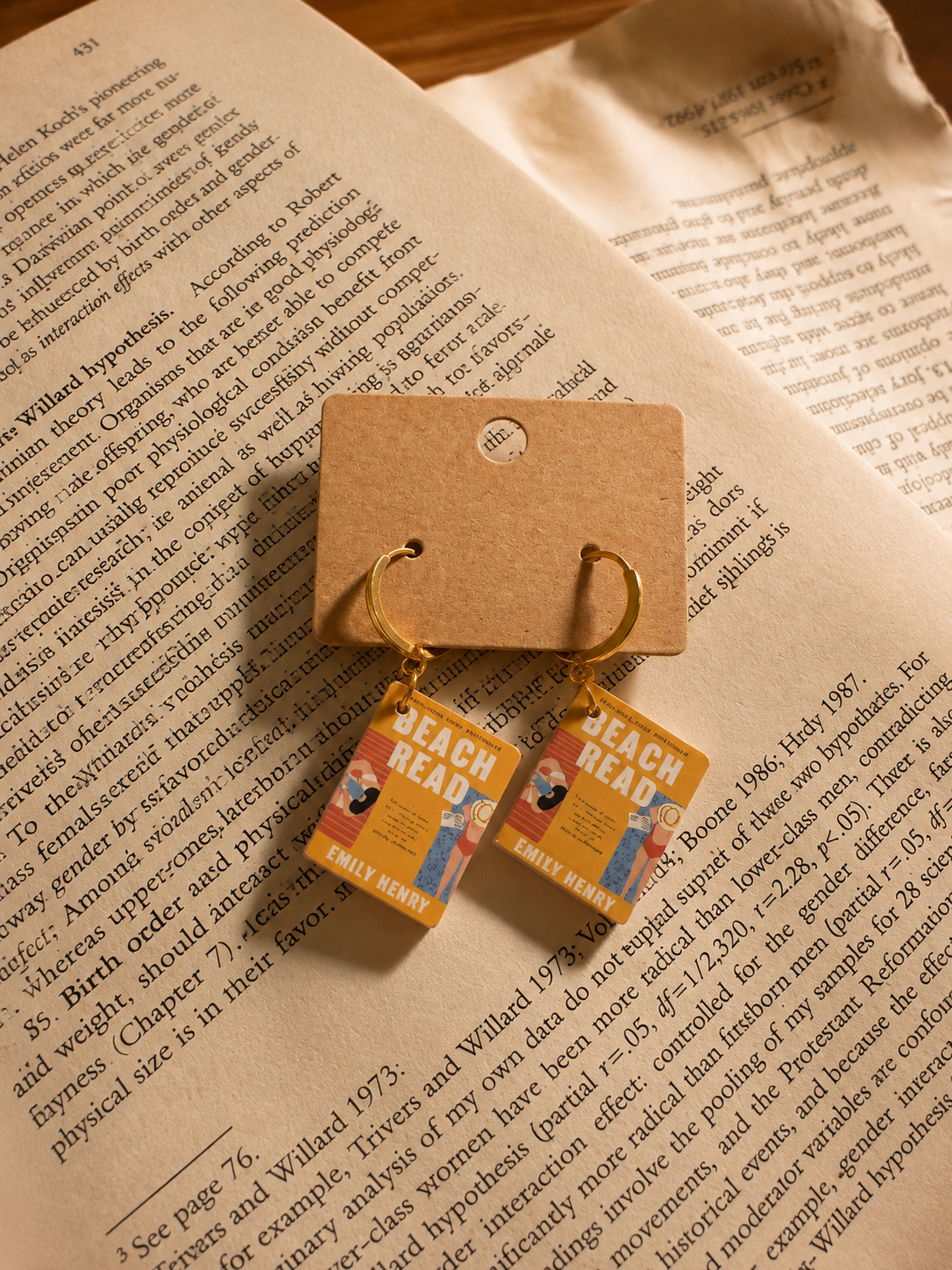 Bookish Earrings Beach read