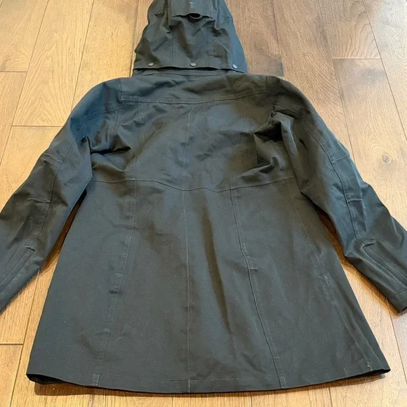 Patagonia Long Coat 3.webp