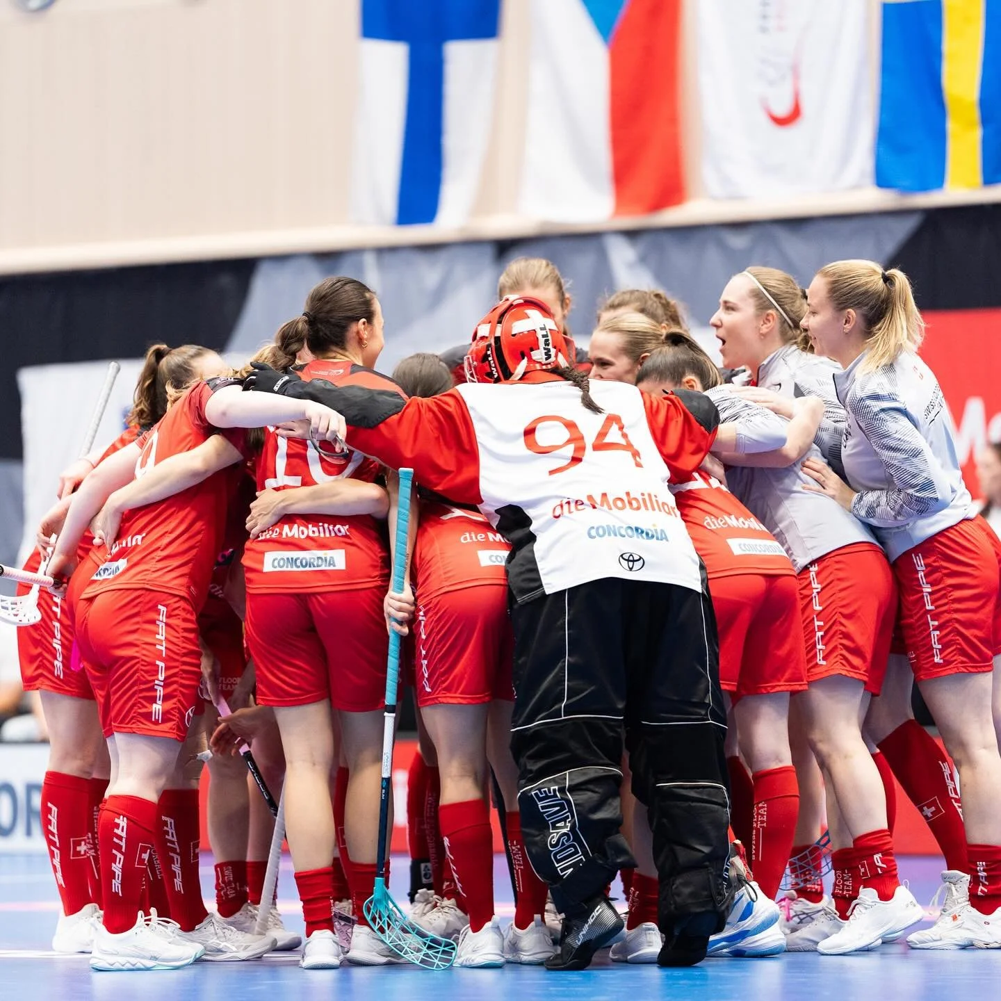 Soooo dankbar f&uuml;r das Team🚀&hearts;️ EFT Dahei mitem beste Support. 

📸: @swissunihockey @fabducphotography @purzlbaum @mp4u.ch