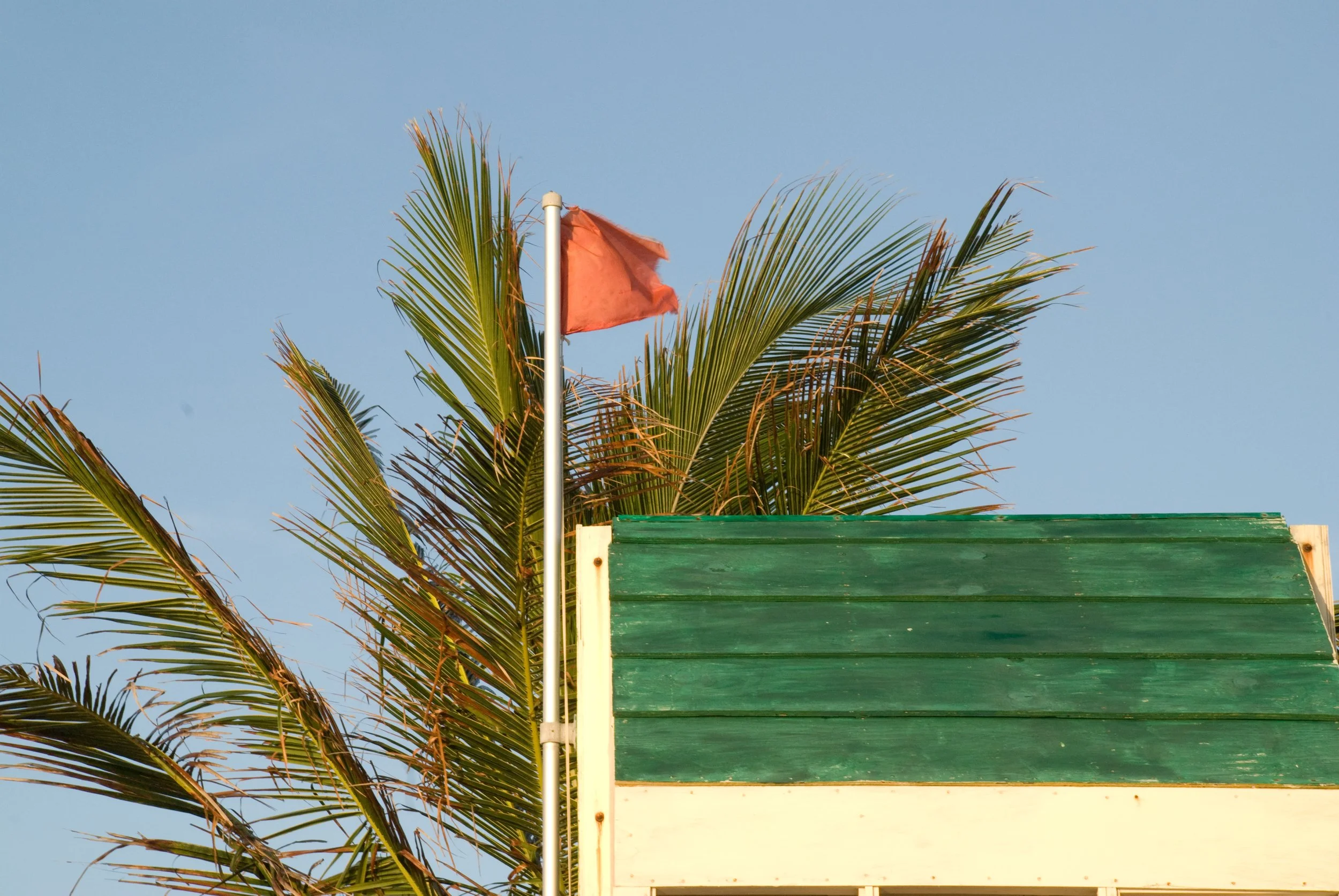 Playa Flamenco lifeguard building