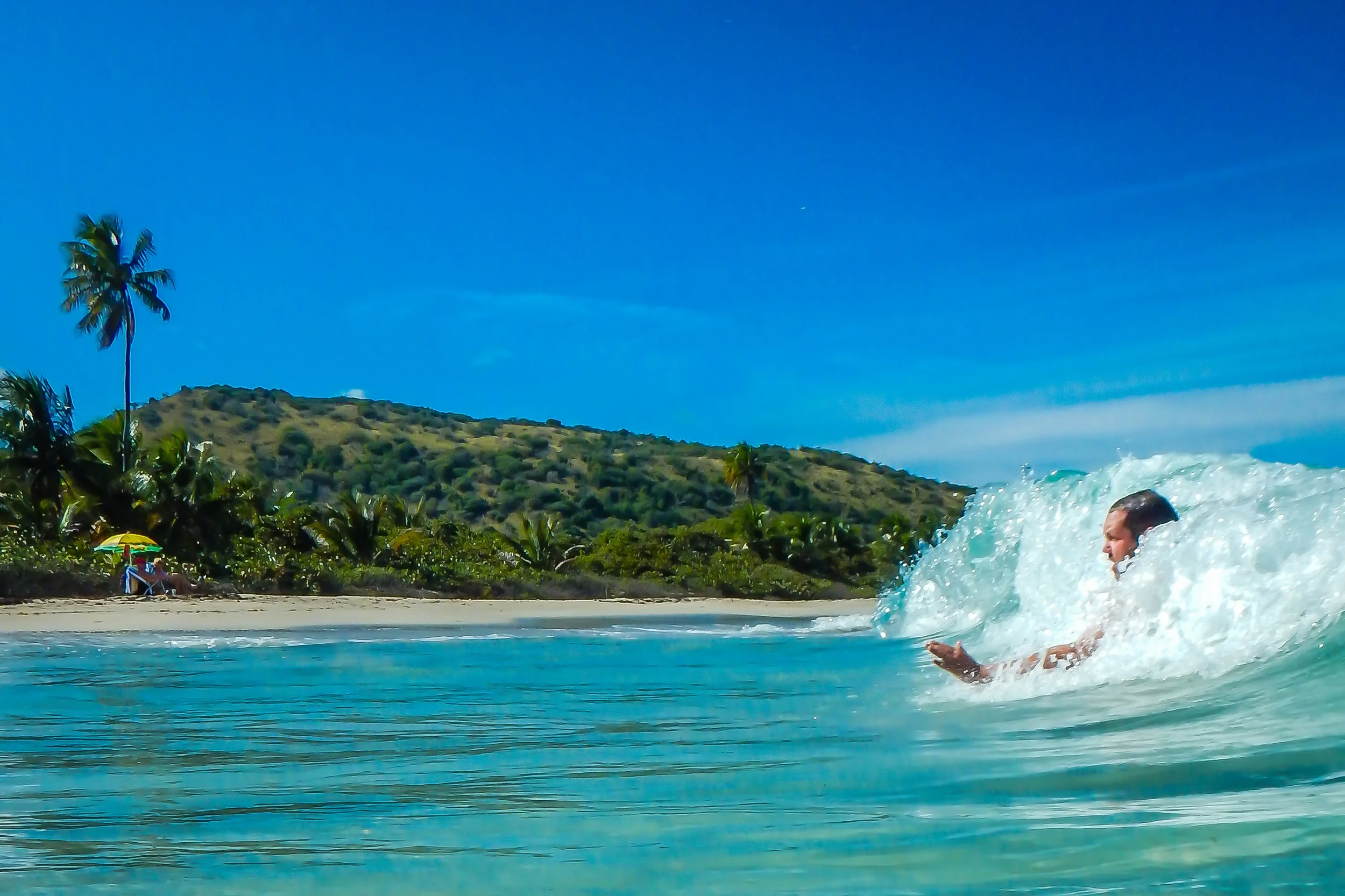 Body surfing on Zoni