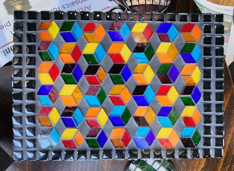 Lizzy Green - Mosaic Tile Artist