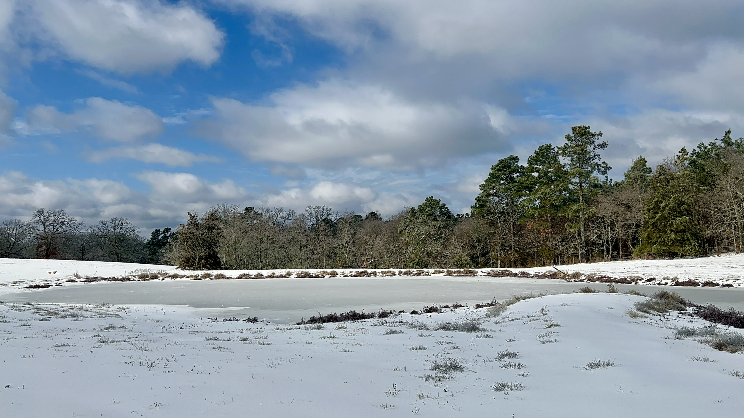 Natura Holistic Retreat Lago Congelado.png