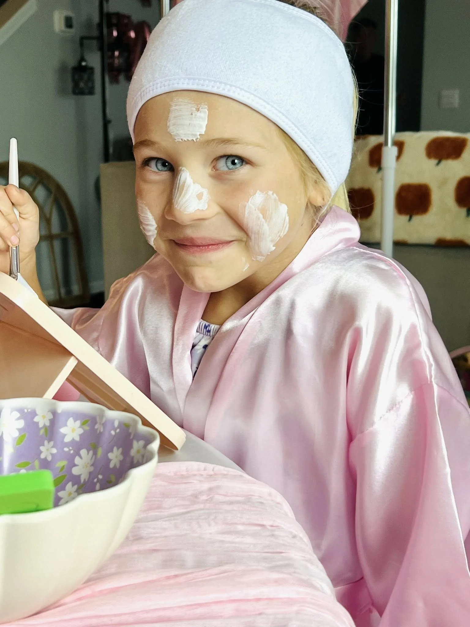 spa-party.jpg" alt="Girls enjoying a Cutecumber kids spa birthday party in South Carolina">