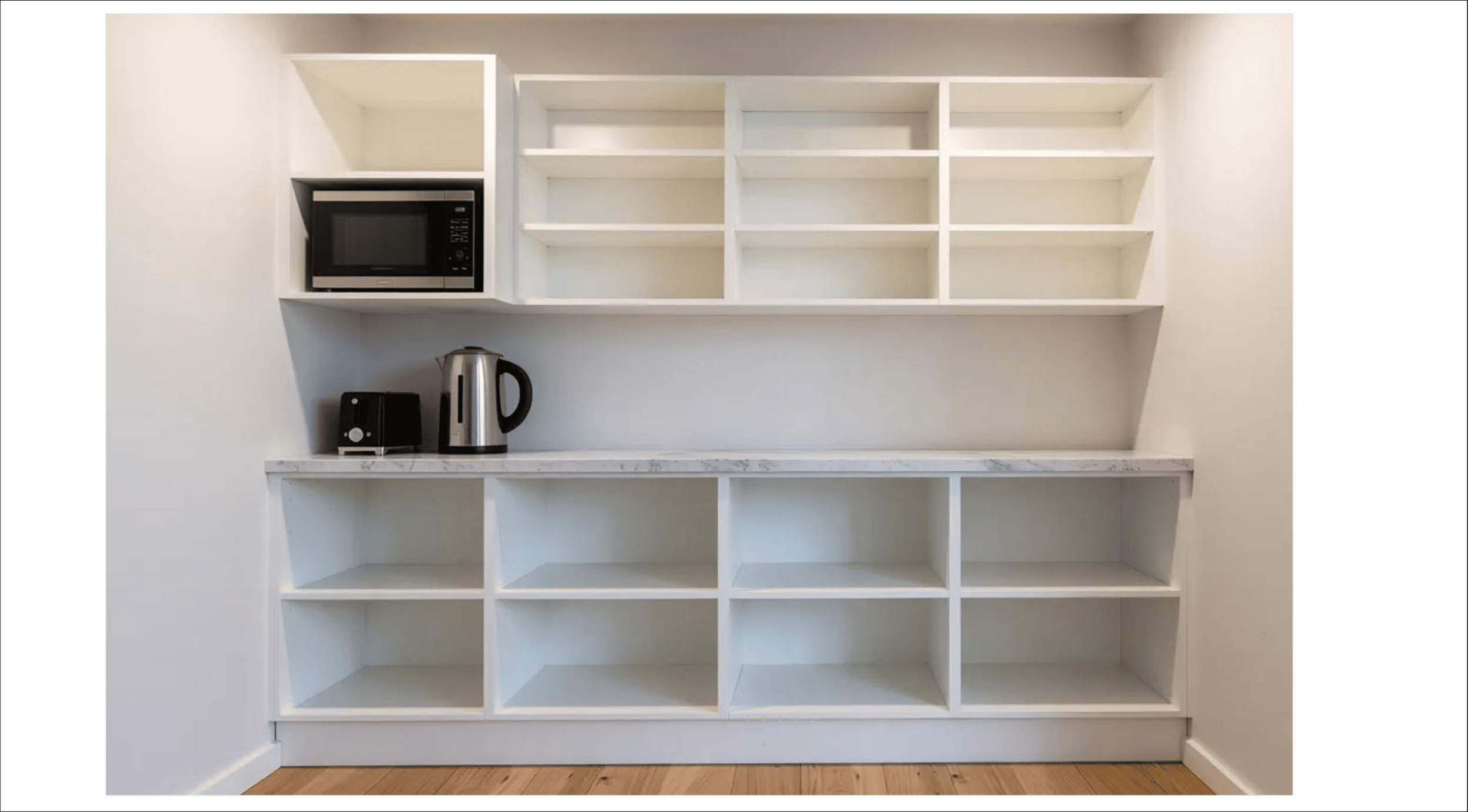 HB04 kitchen walk-in pantry.png