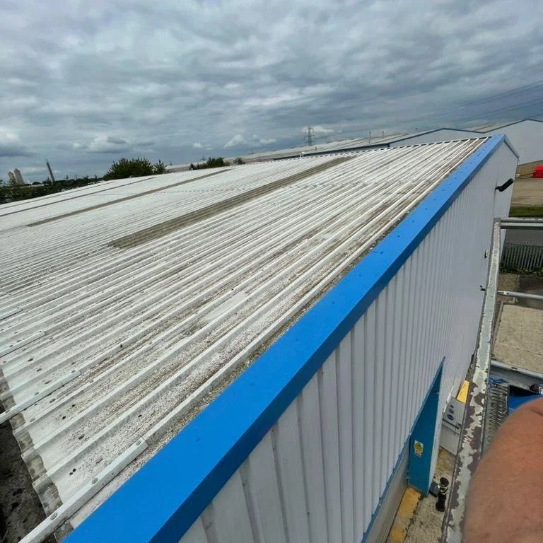 For this client, we re-painted a section of their warehouse roof. The refreshed finish helped restore the building&rsquo;s appearance ready for their end of tenancy handover. 

We always provide reliable, high-quality services tailored specifically f