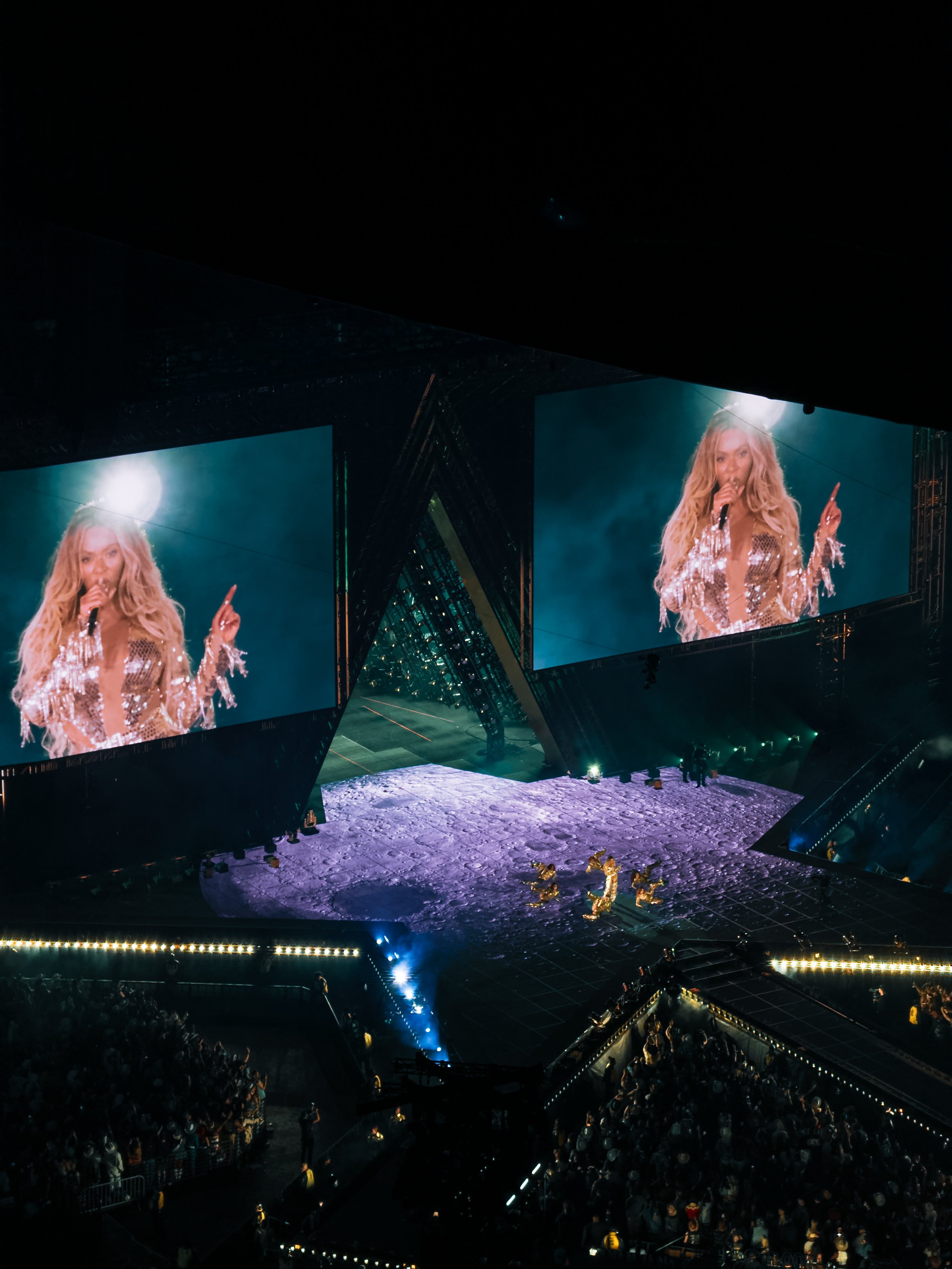 BeyonceCCTour_5-01-25_danielsimsjr-55.jpg