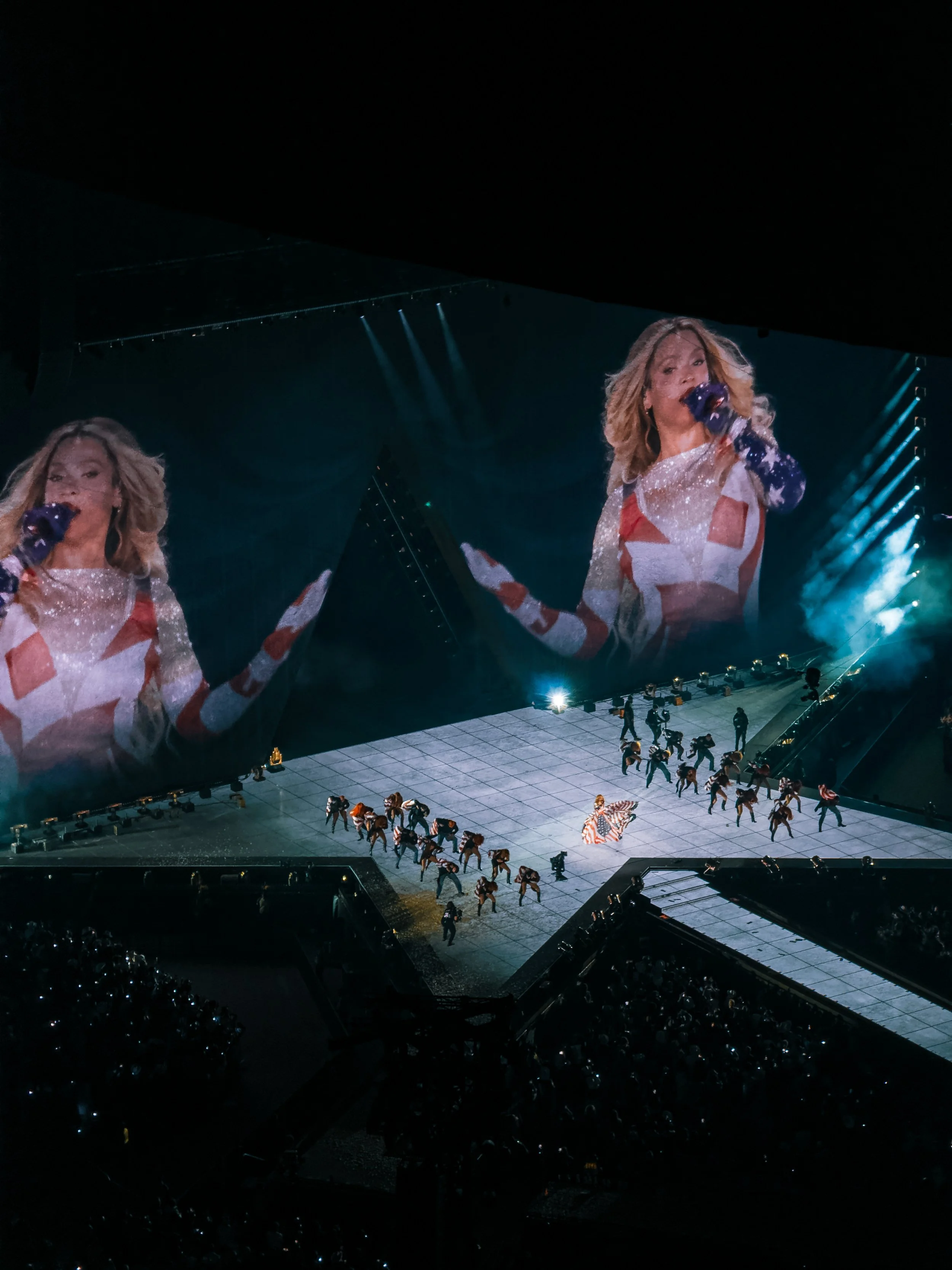 BeyonceCCTour_5-01-25_danielsimsjr-50.jpg