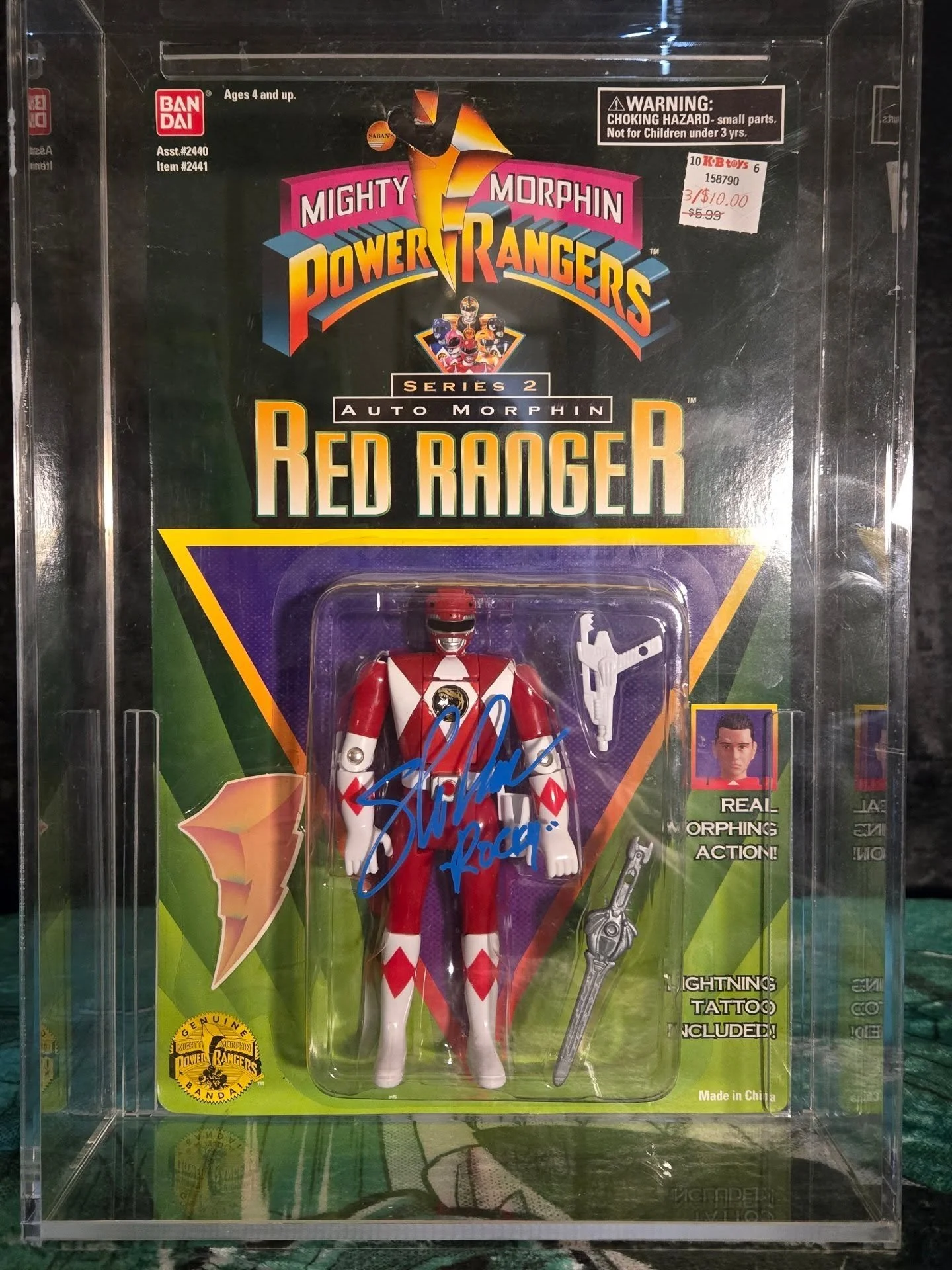 @stevecardenaspr knows this is a true Ranger Relic!!

Very happy to have this one signed and in the Relic Vault!!

#powerrangercollection
#mmpr
#powerrangers #bandai #redranger