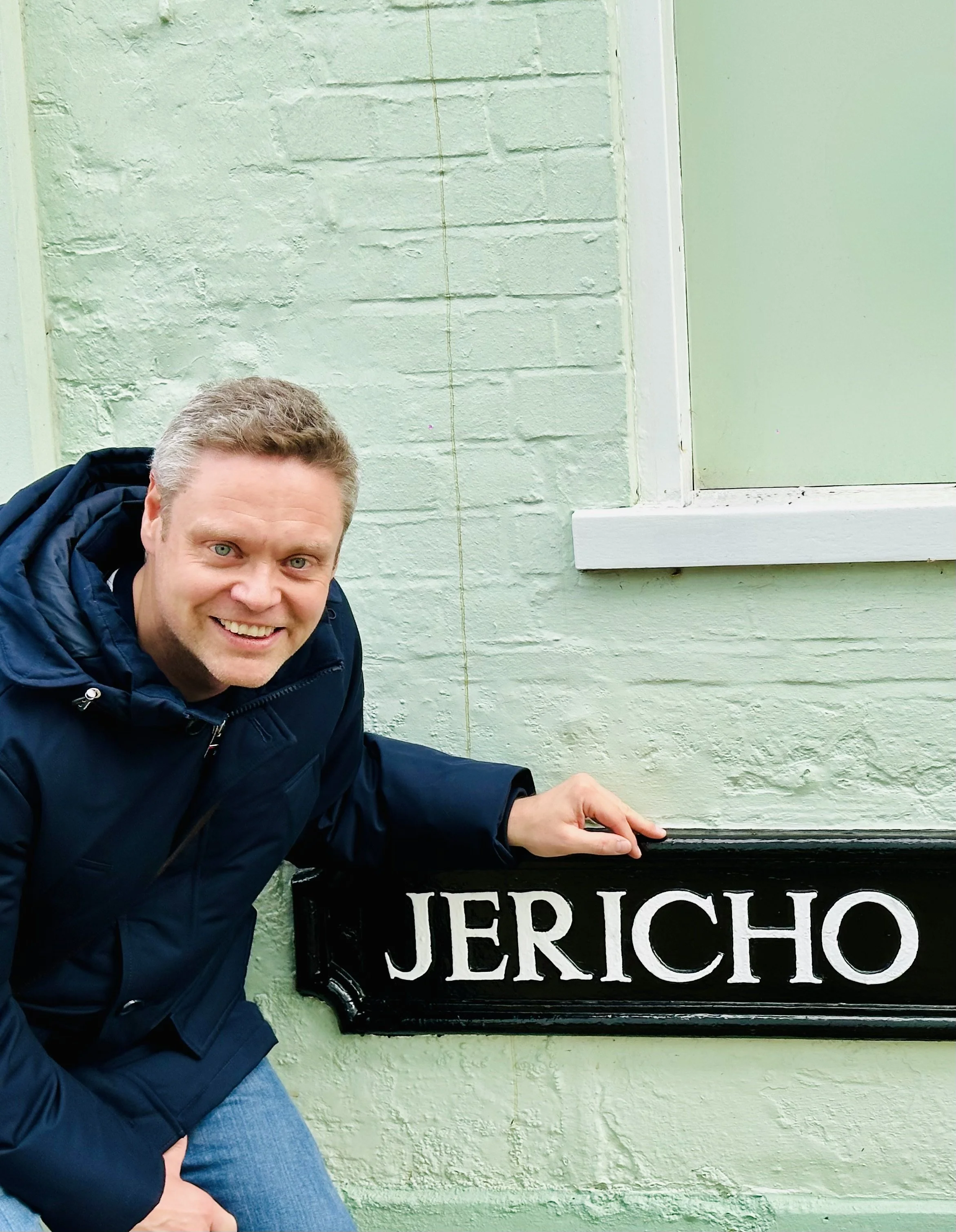 Your tour guide, Rob, on Jericho Street