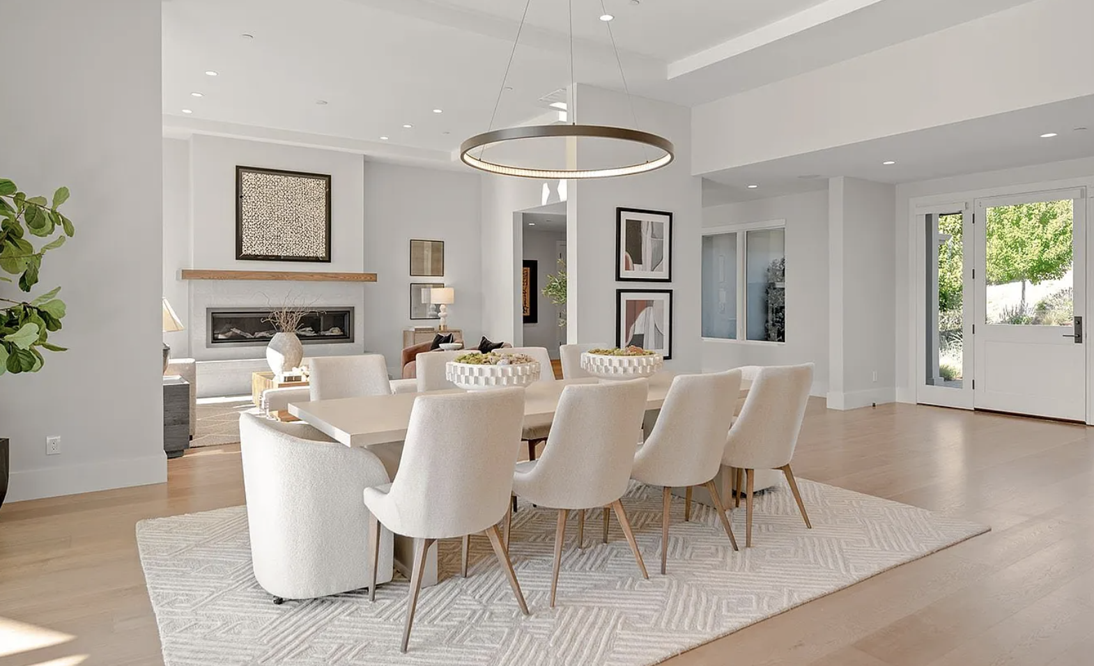 11-lucas-ranch-lafayette-dining-room-home-staging.png
