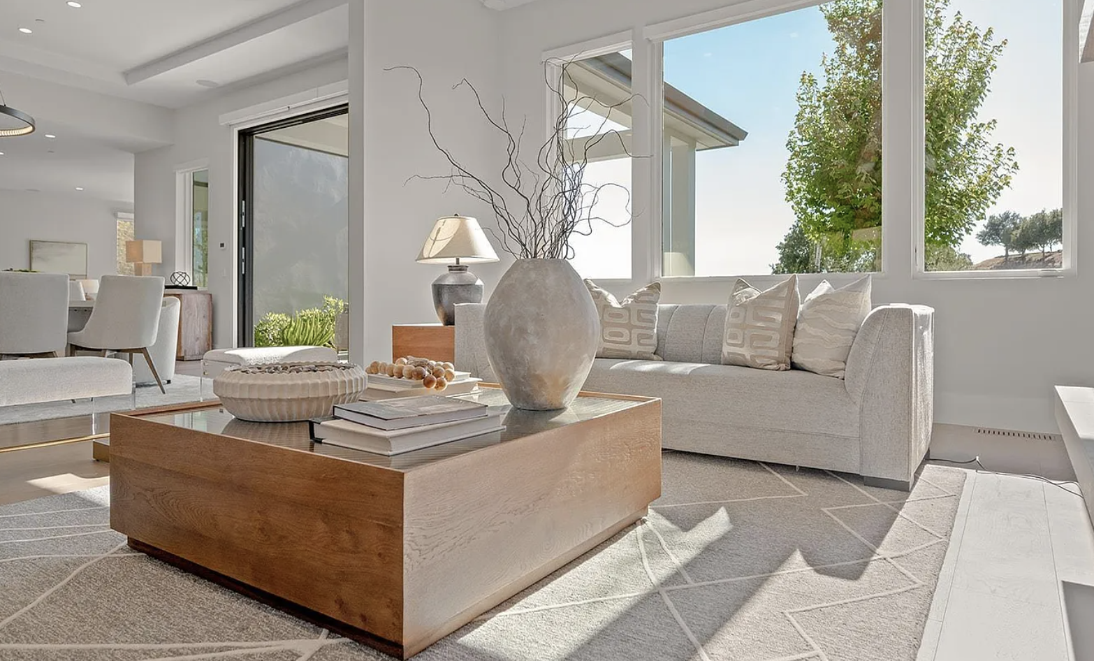 11-lucas-ranch-lafayette-living-room-home-staging.png